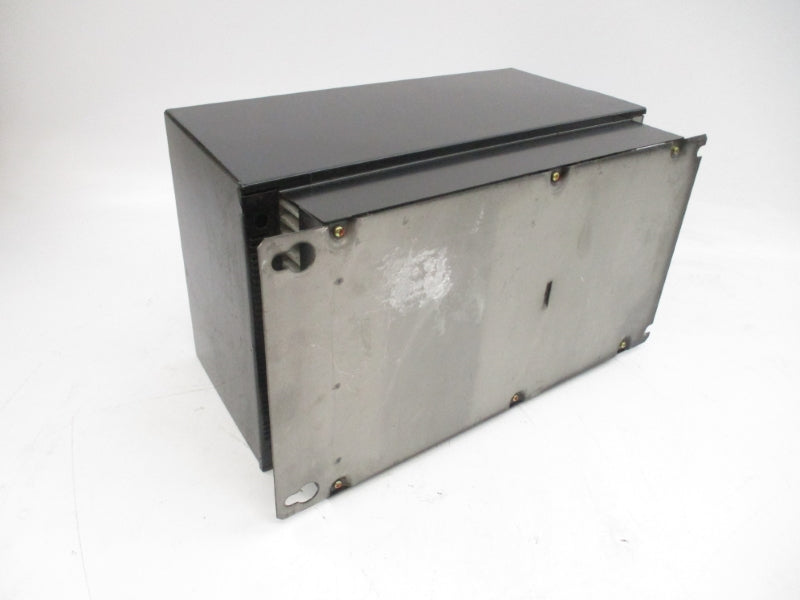 LENZE 7813.2 329169 380/460V +/-10% 12A UNMP