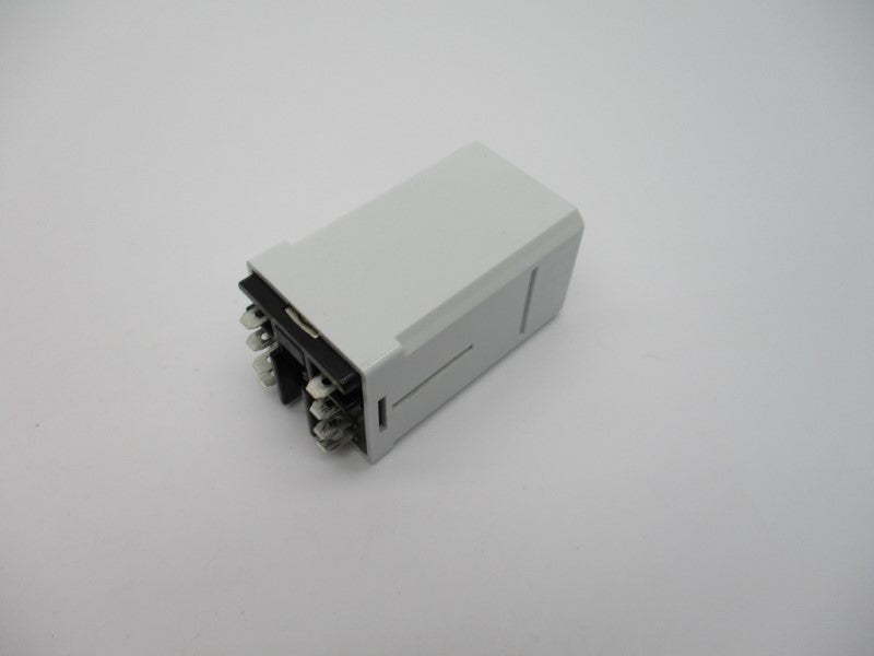 SIEMENS 3TX7136-5LF13 12A 120/240VAC NSMP
