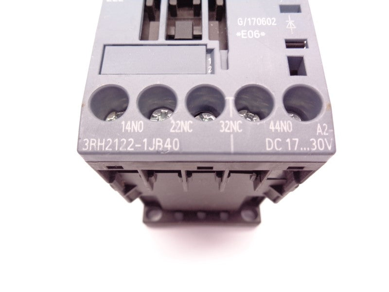 SIEMENS 3RH2122-1JB40 17/30VDC NSNP