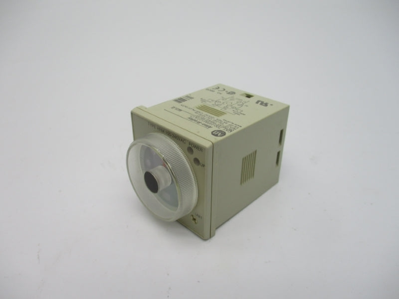 ALLEN BRADLEY 700-HRM12TA17 5A 100-240VAC SER. B NSNP