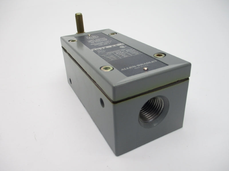 ALLEN BRADLEY 802X-A4 SER. C NSNP