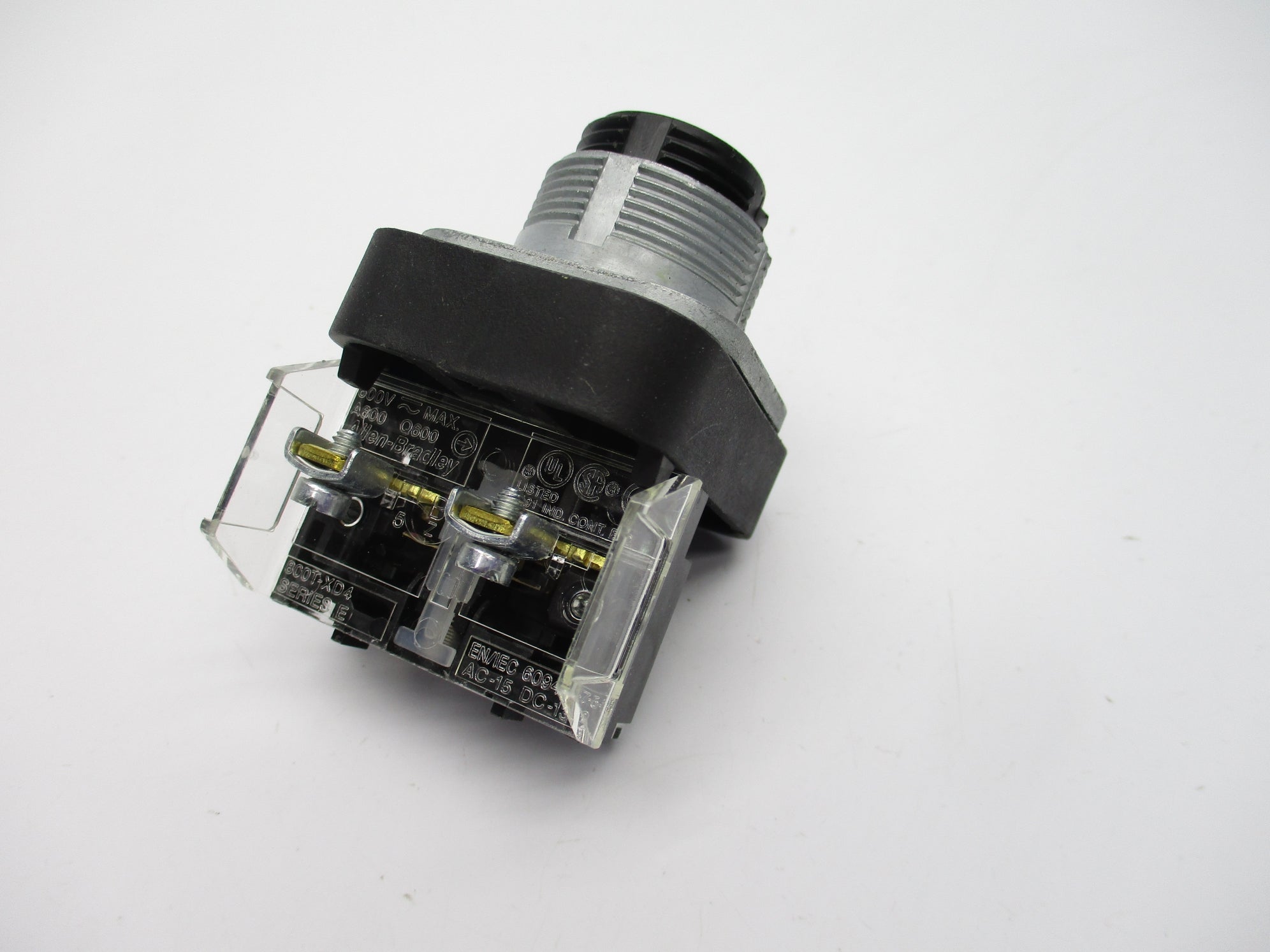 ALLEN BRADLEY 800T-FX6D4 SER. T (AS PICTURED) NSNP