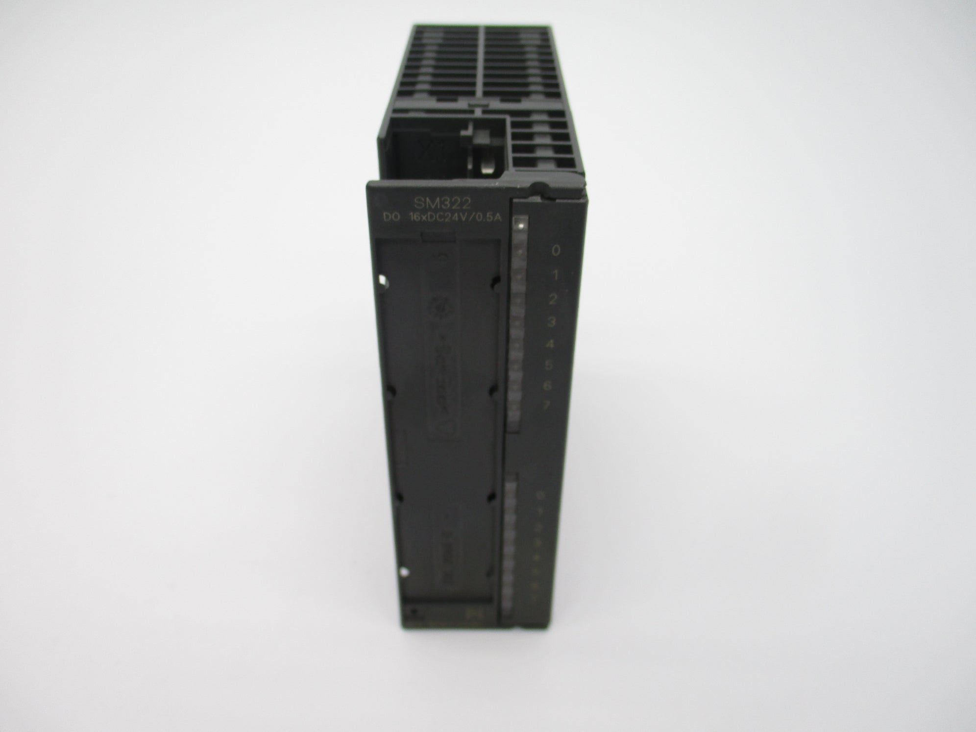 SIEMENS 6ES7322-1BH01-0AA0 (AS PICTURED) UNMP