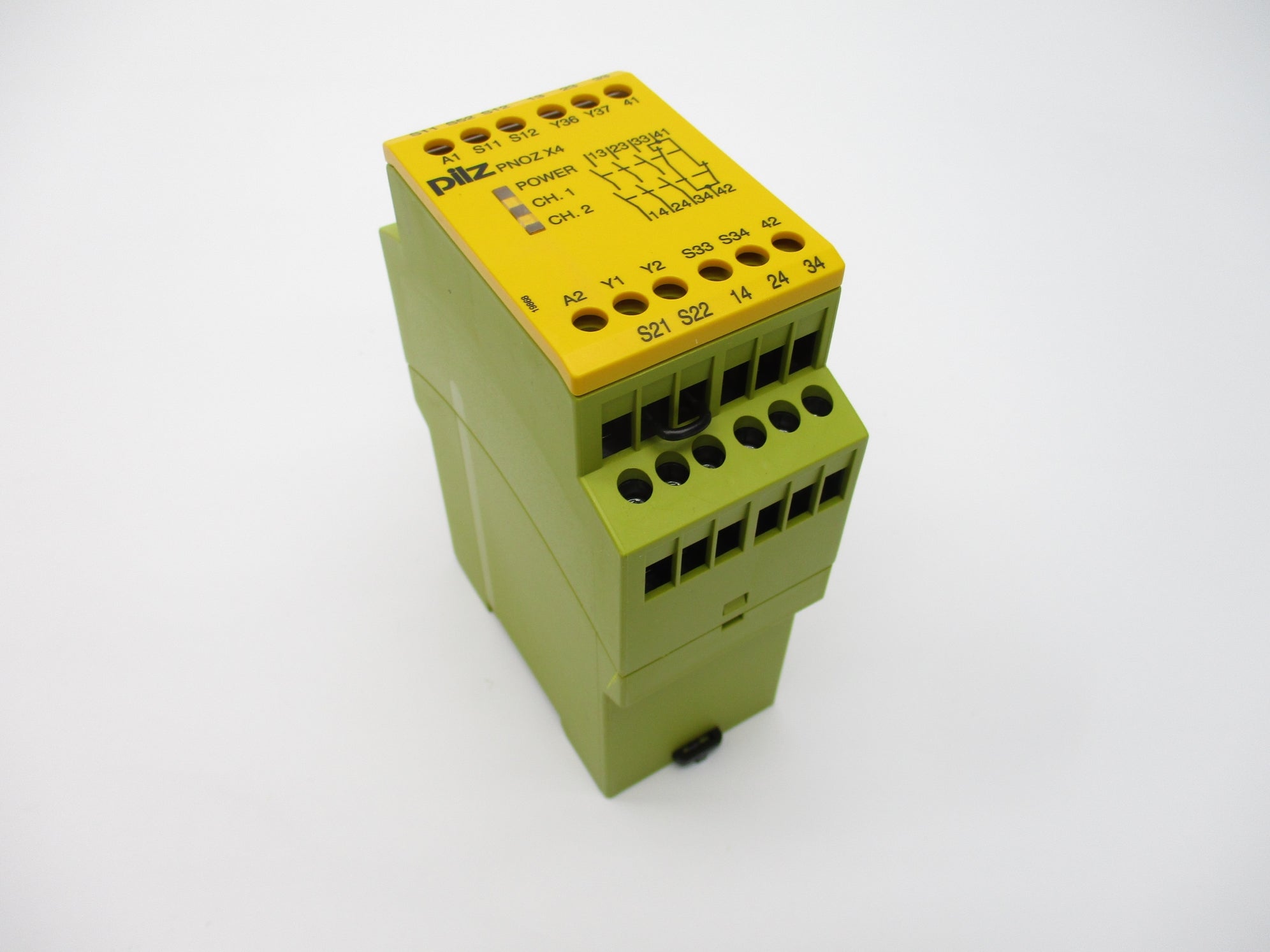 PILZ PNOZX424VDC3N/O1N/C 774730 24VDC 8A NSMP