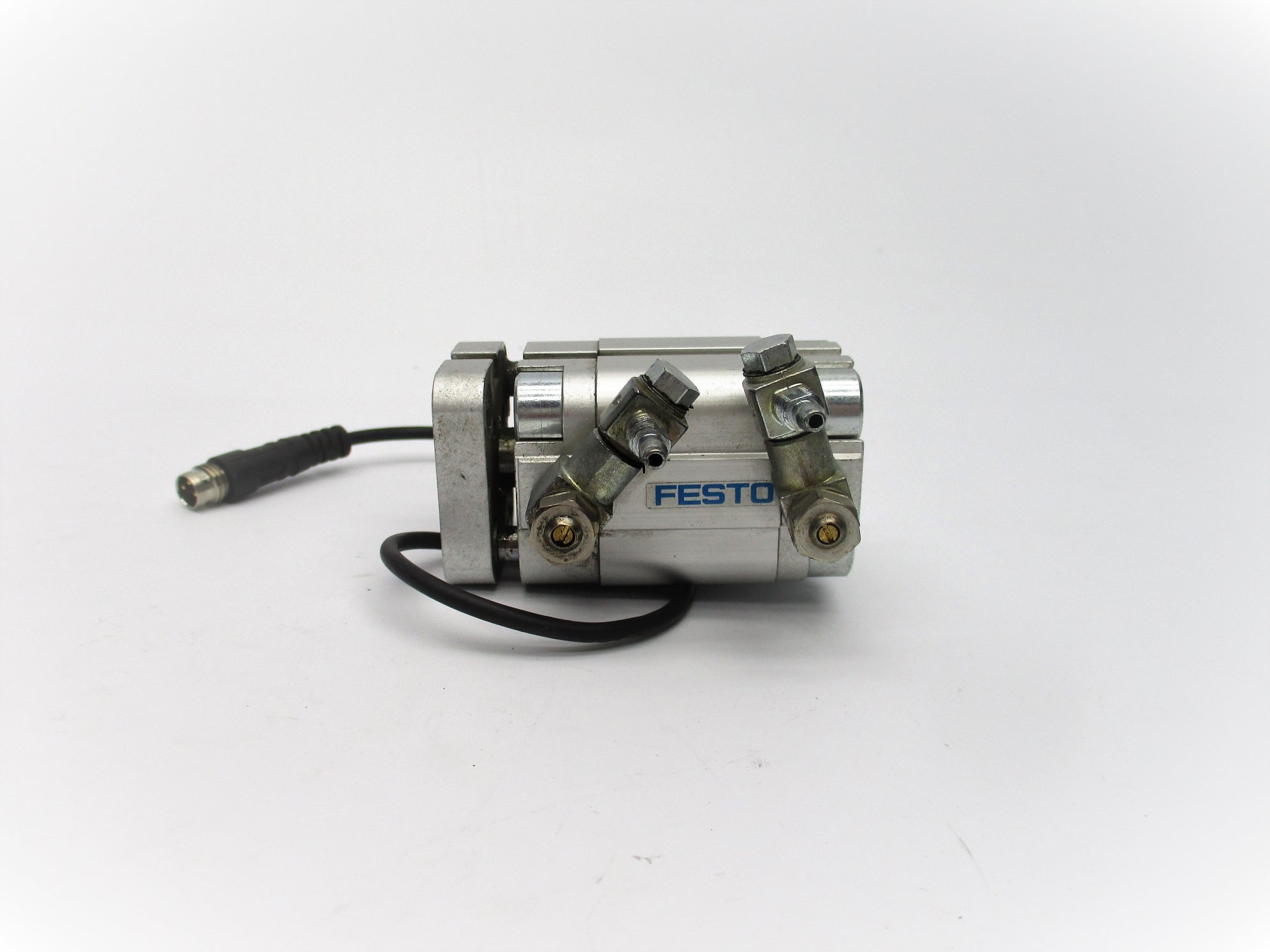 FESTO ADVUL-20-15-P-A UNMP