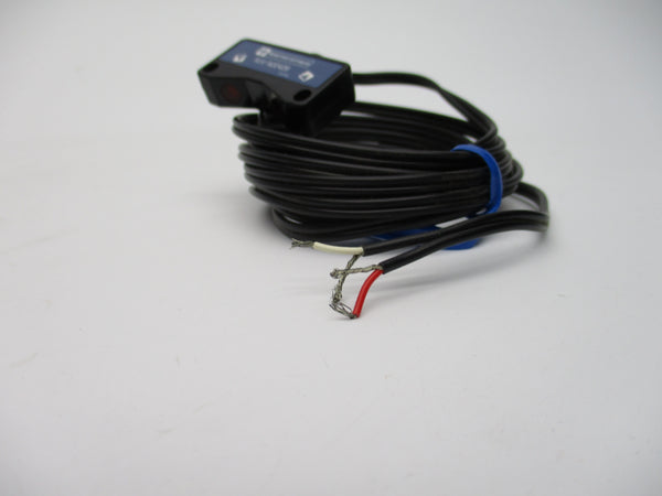 TELEMECANIQUE XUVN02428 NSMP