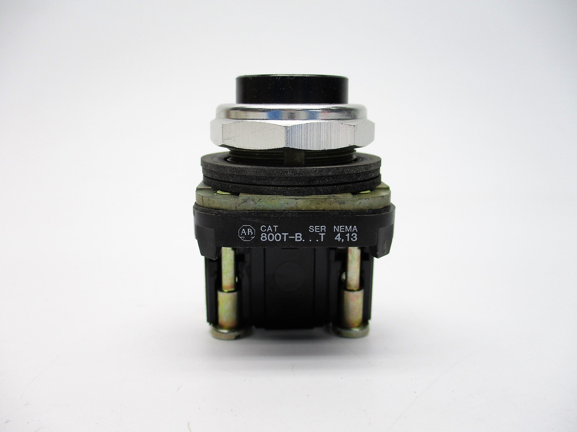 ALLEN BRADLEY 800T-B2A SER. T  NSNP