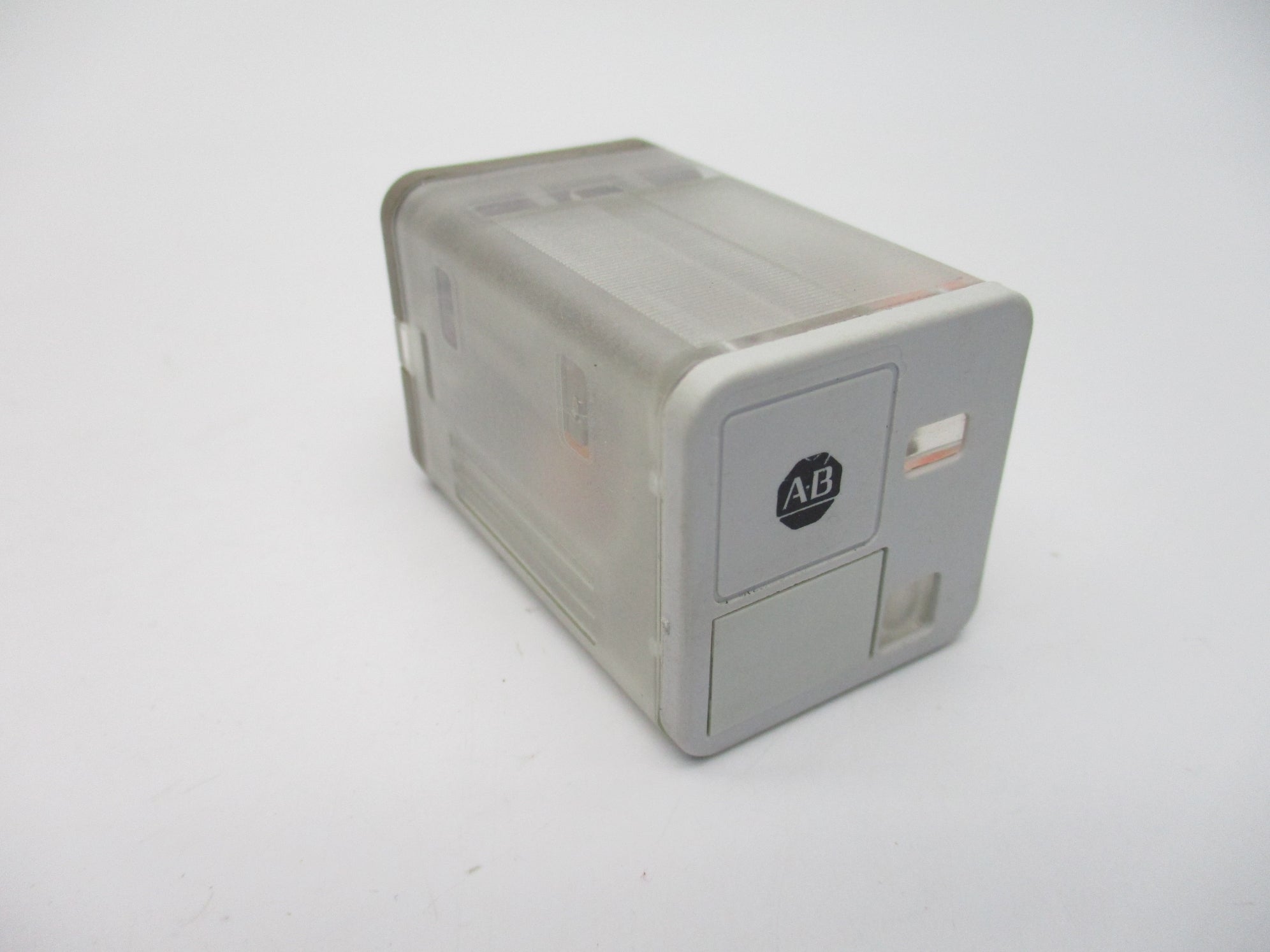 ALLEN BRADLEY 700-HA33A1 SER. C 240VAC 10A (WH) NSMP