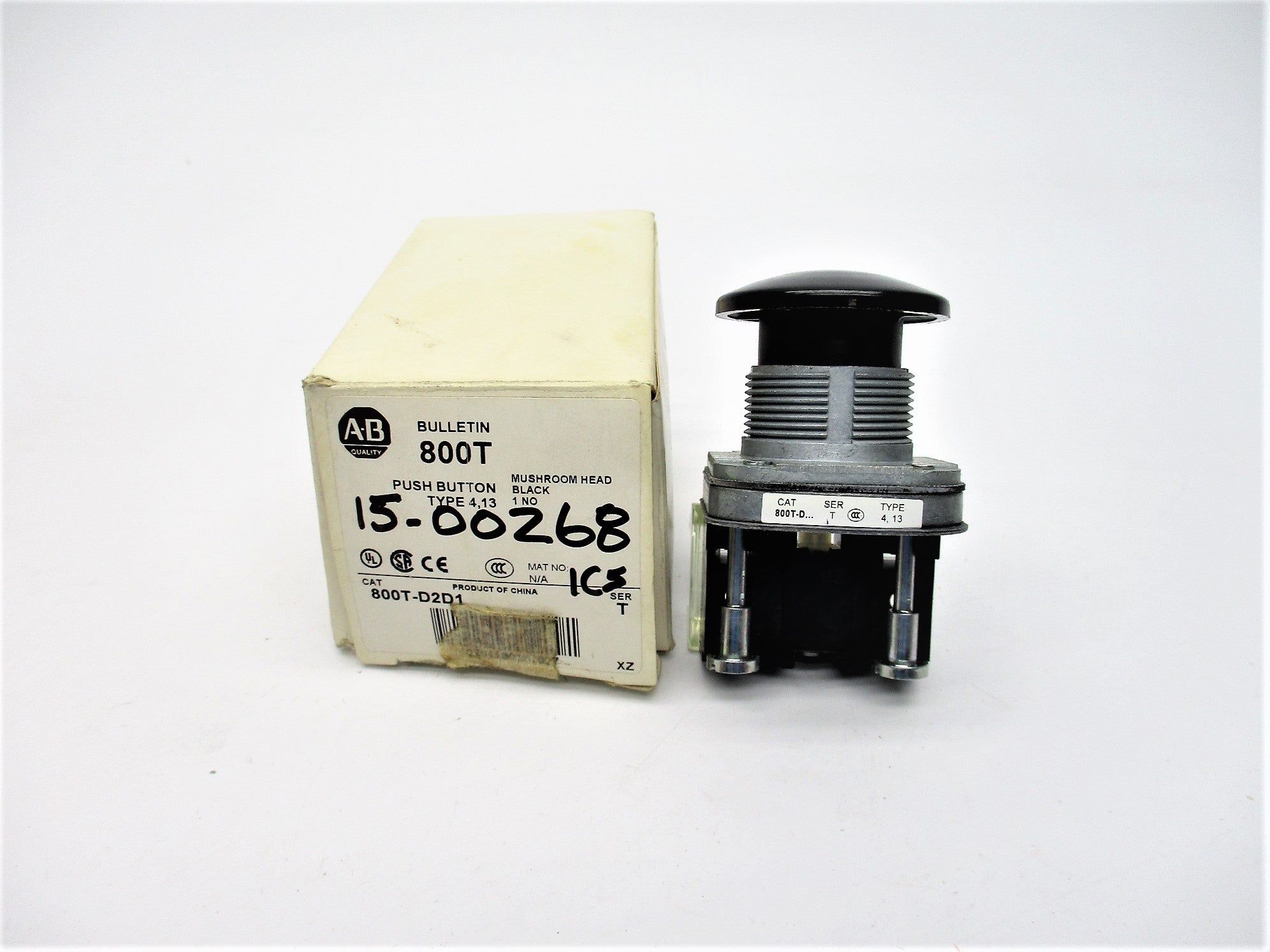 ALLEN BRADLEY 800T-D2D1 SER. T (WH) NSMP