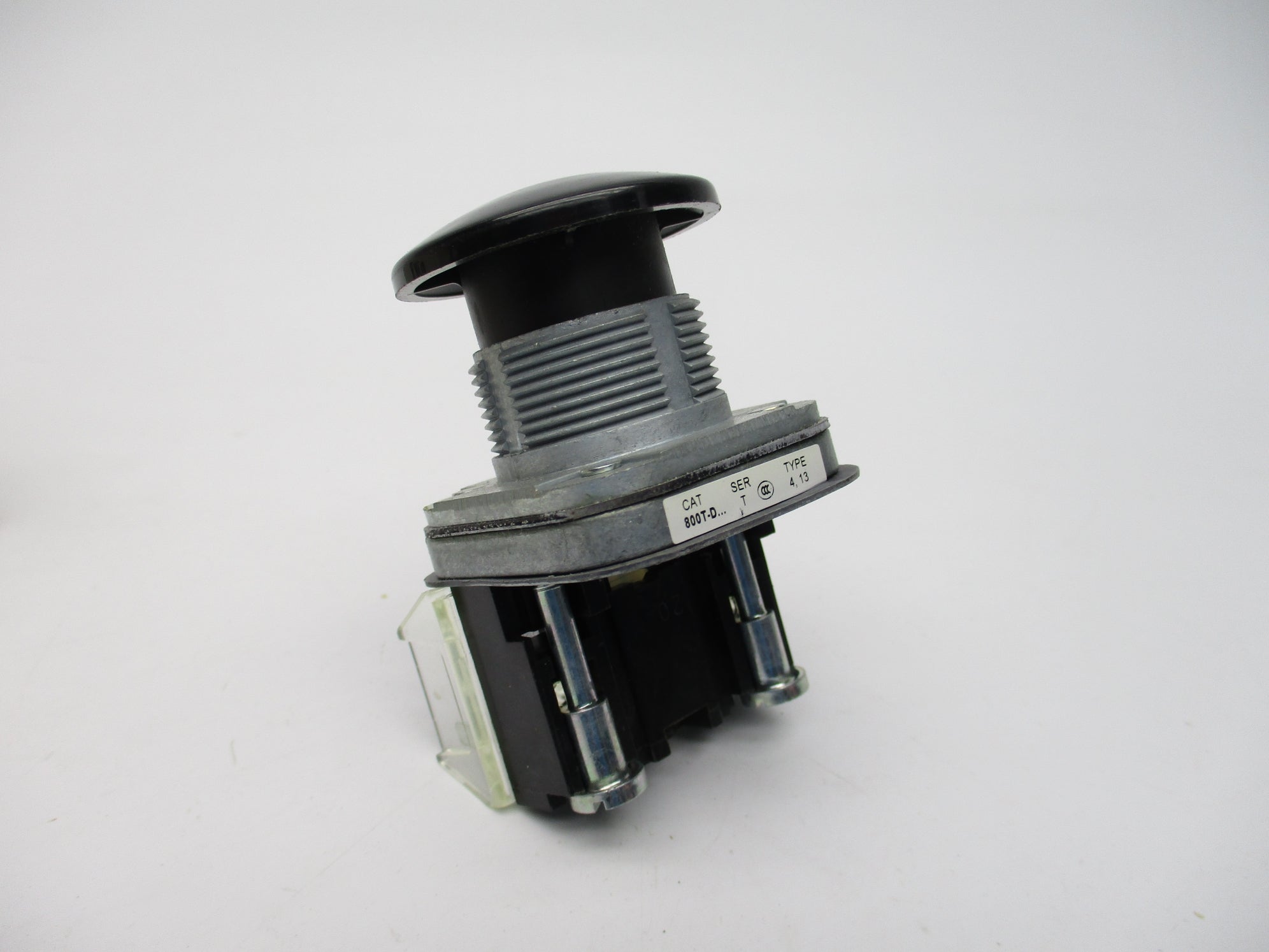 ALLEN BRADLEY 800T-D2D1 SER. T (WH) NSMP