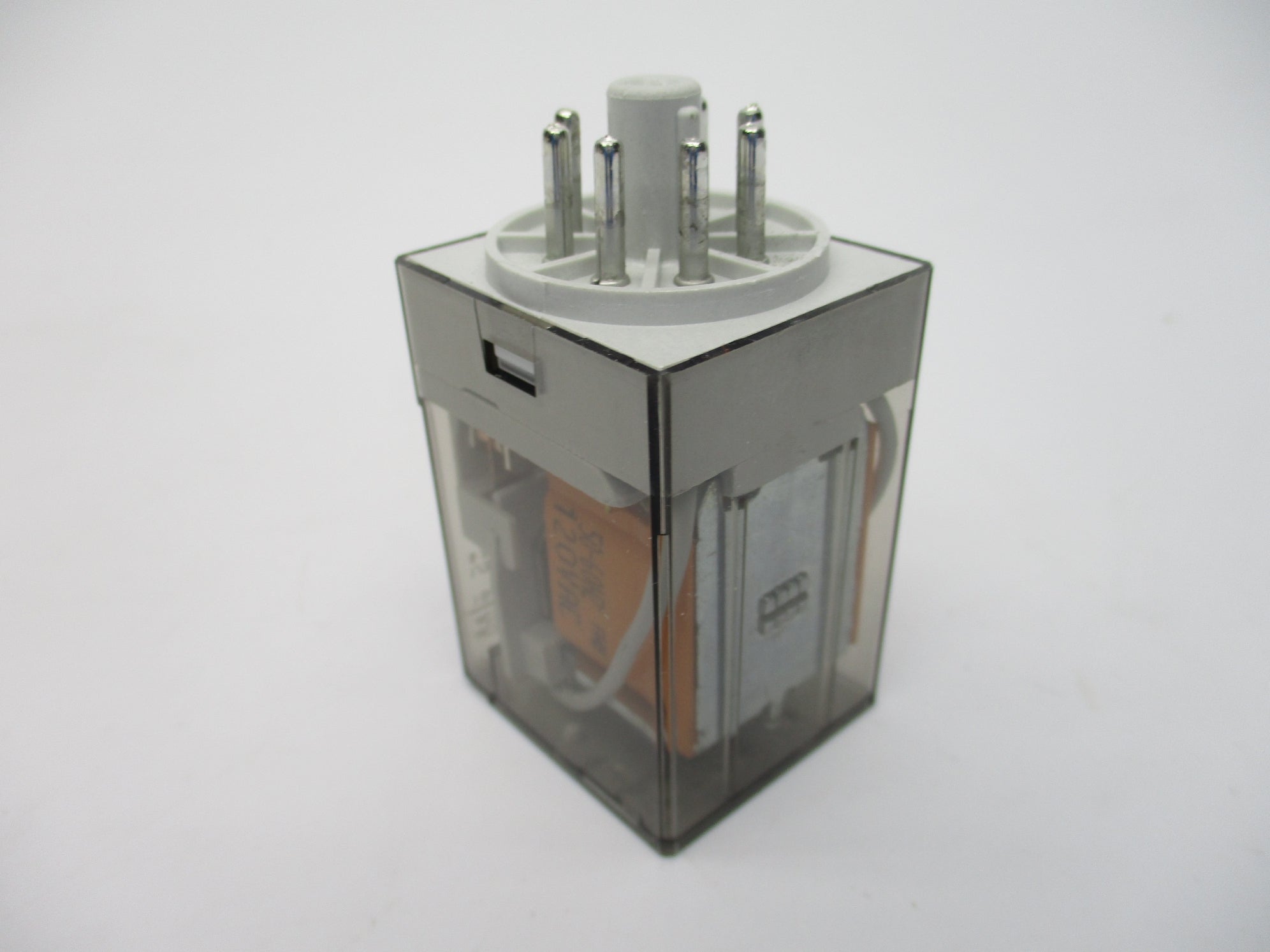 INDUSTRIAL SPARE PART 700-HAB2A1 SER. D 6A 120VAC  UNMP