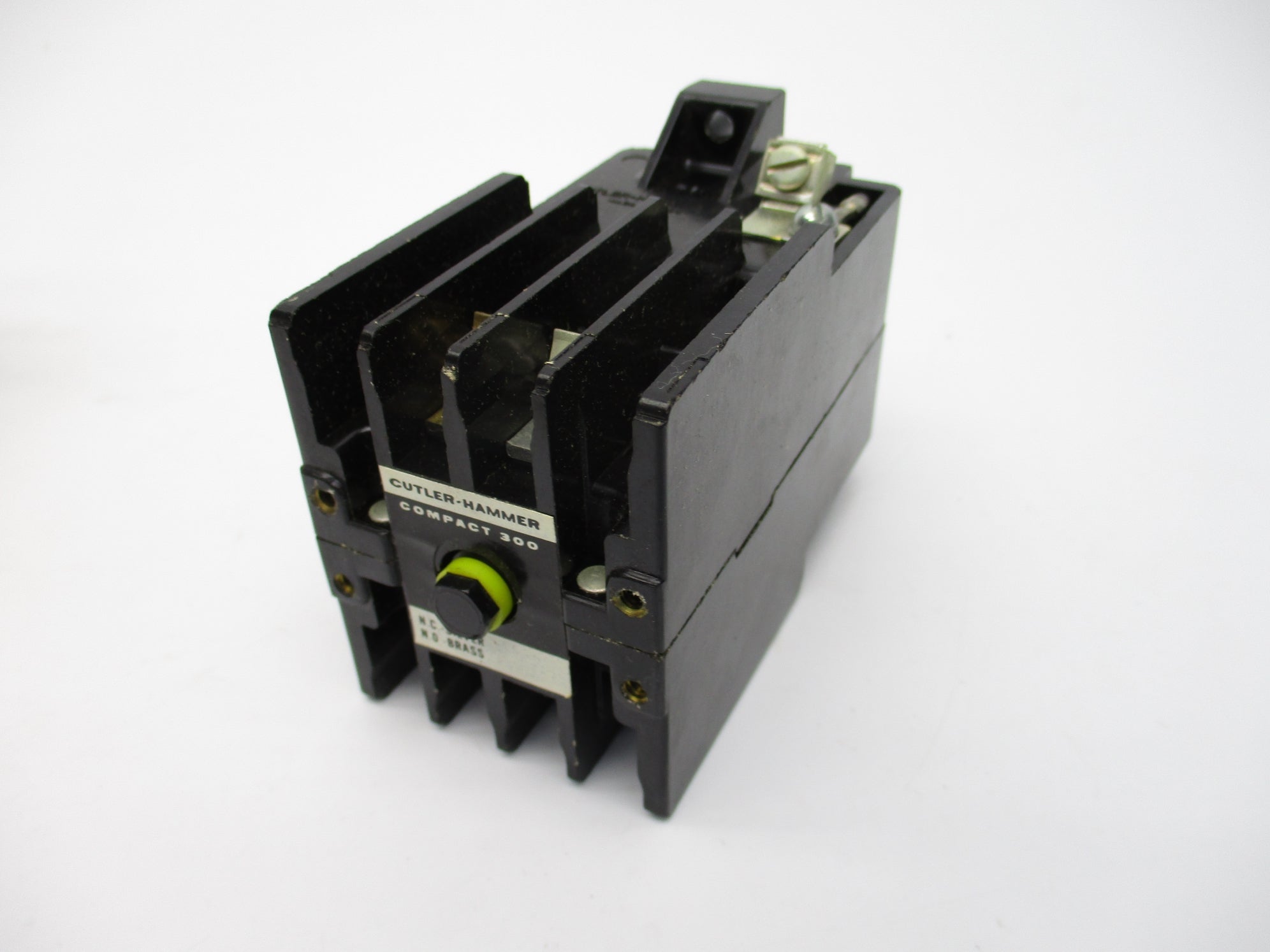 CUTLER HAMMER 9575H2243 6A 300V NSMP