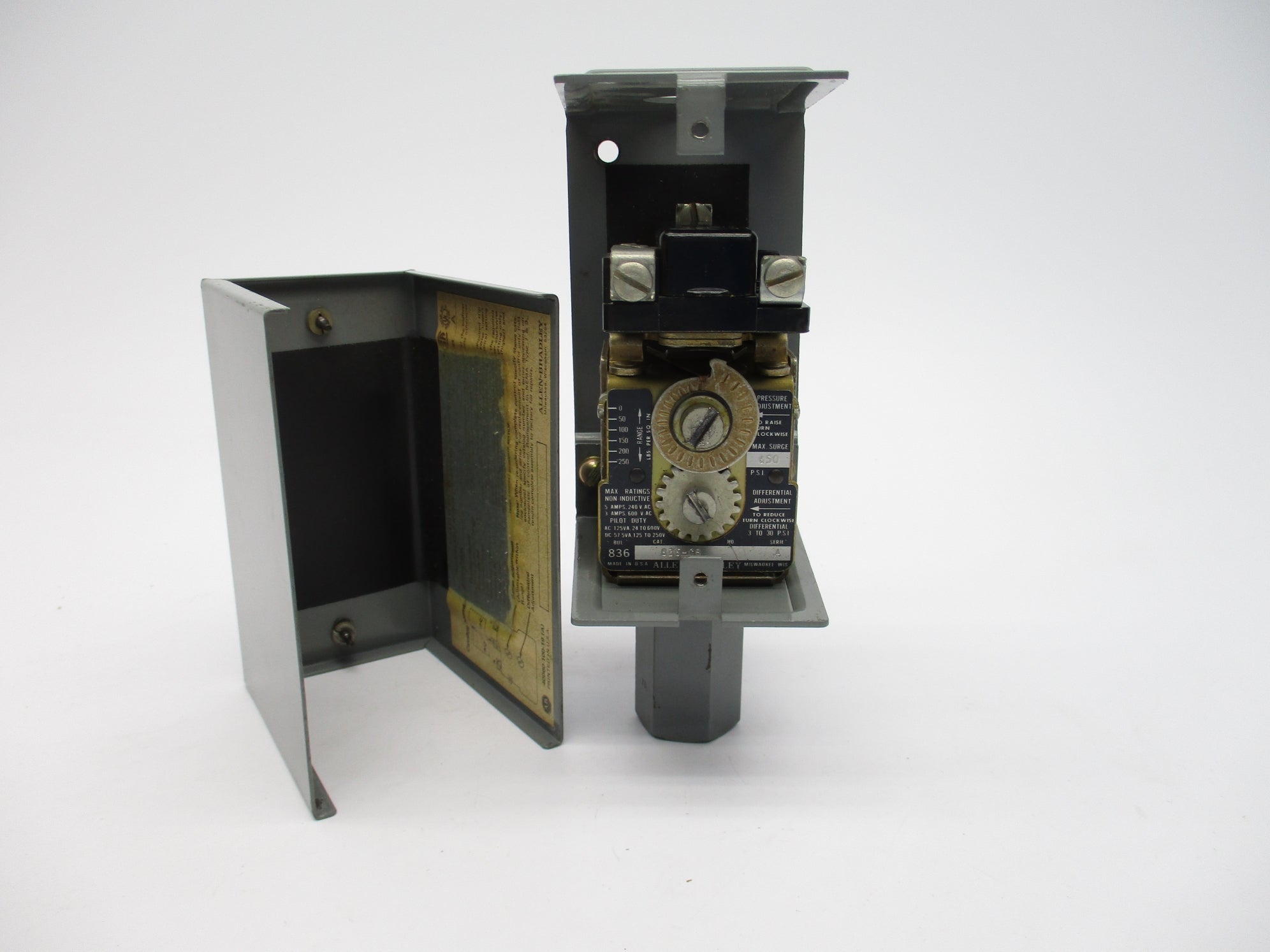 ALLEN BRADLEY 836-C8 SER. A UNMP