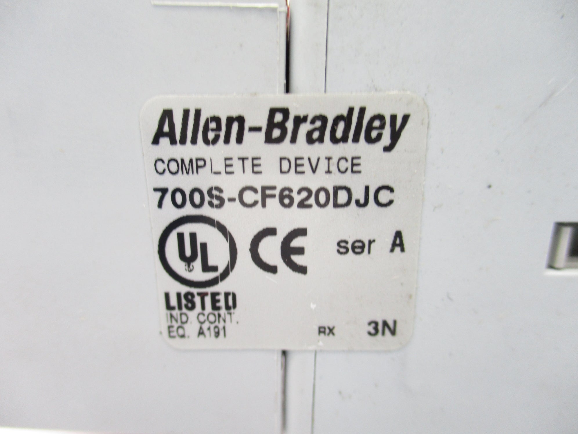 INDUSTRIAL SPARE PART 700S-CF620DJC SER. A 24VDC  UNMP