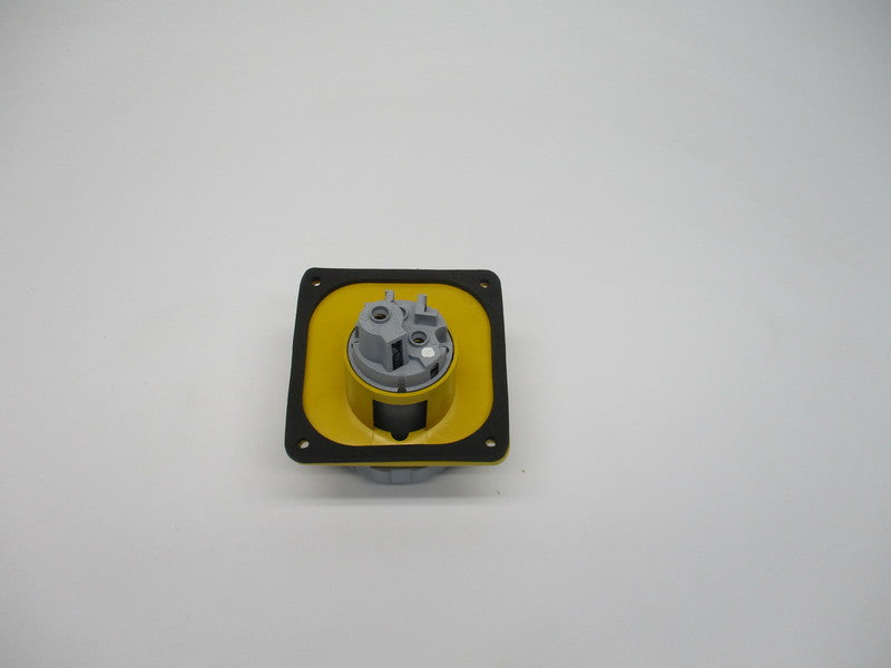 LEVITON 320R4W UNMP