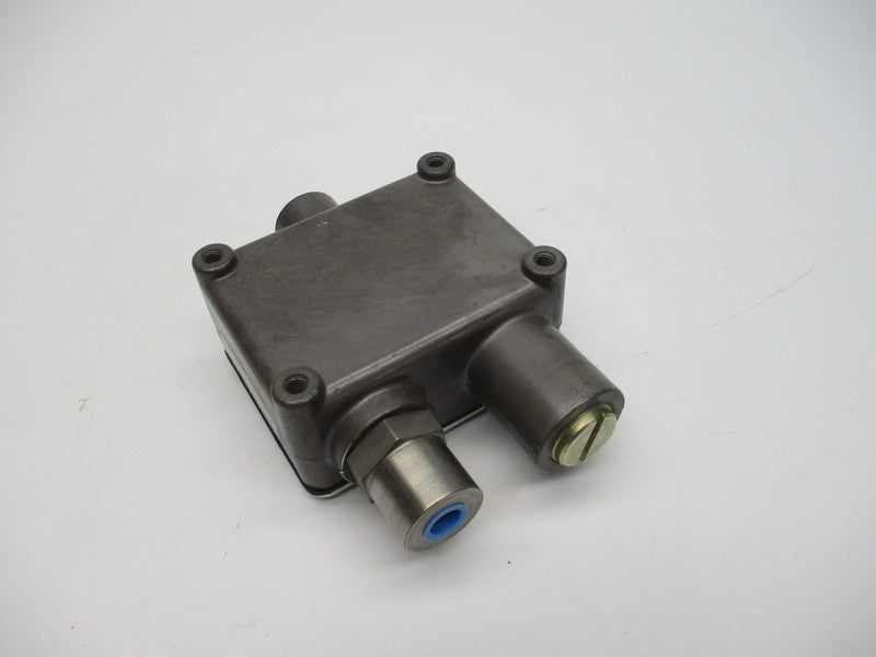 BARKSDALE 9048-4 NSMP
