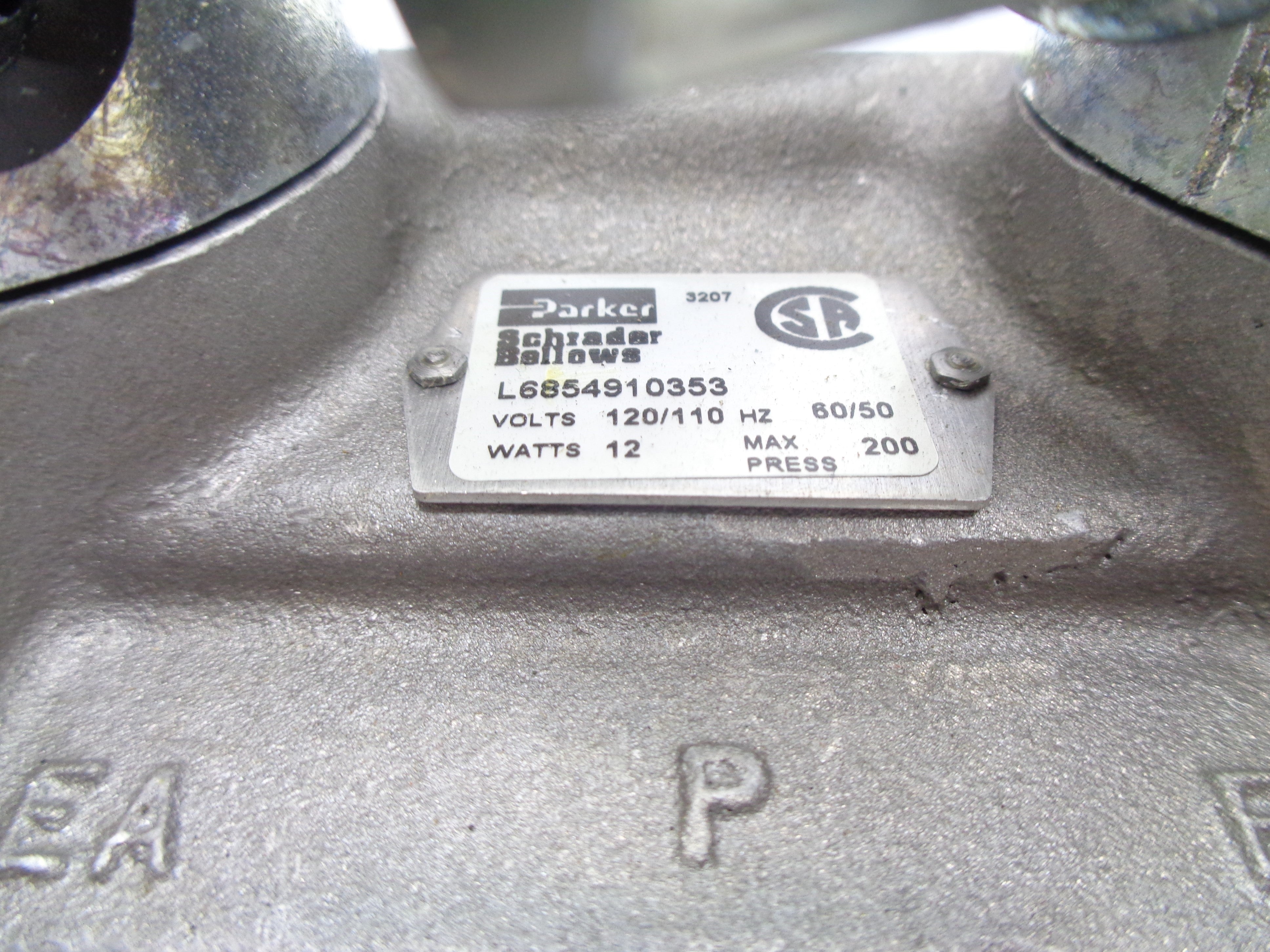 PARKER L6854910353 120V 200PSI NSNP