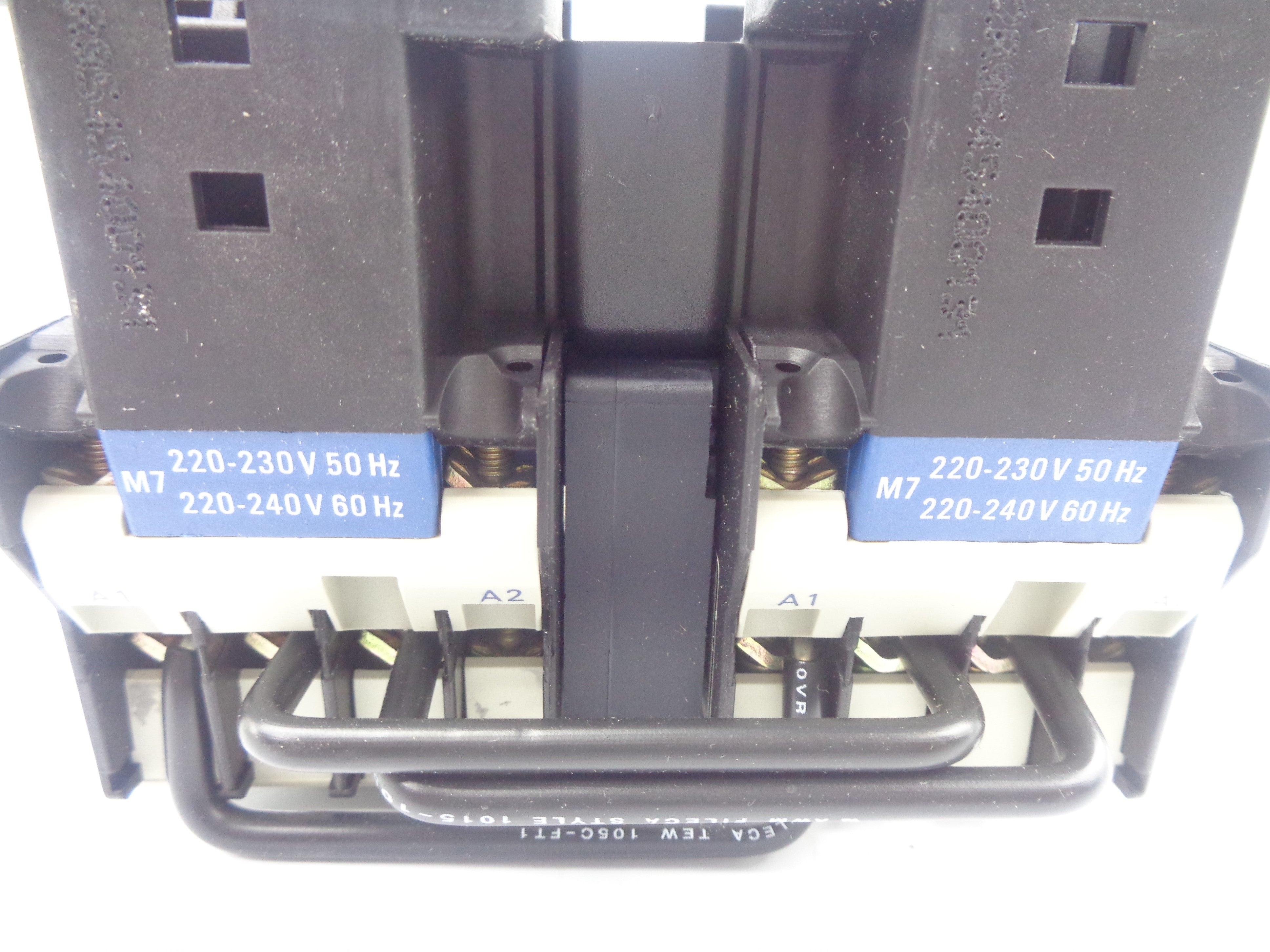 TELEMECANIQUE LC2D1801M7 220-240V NSMP