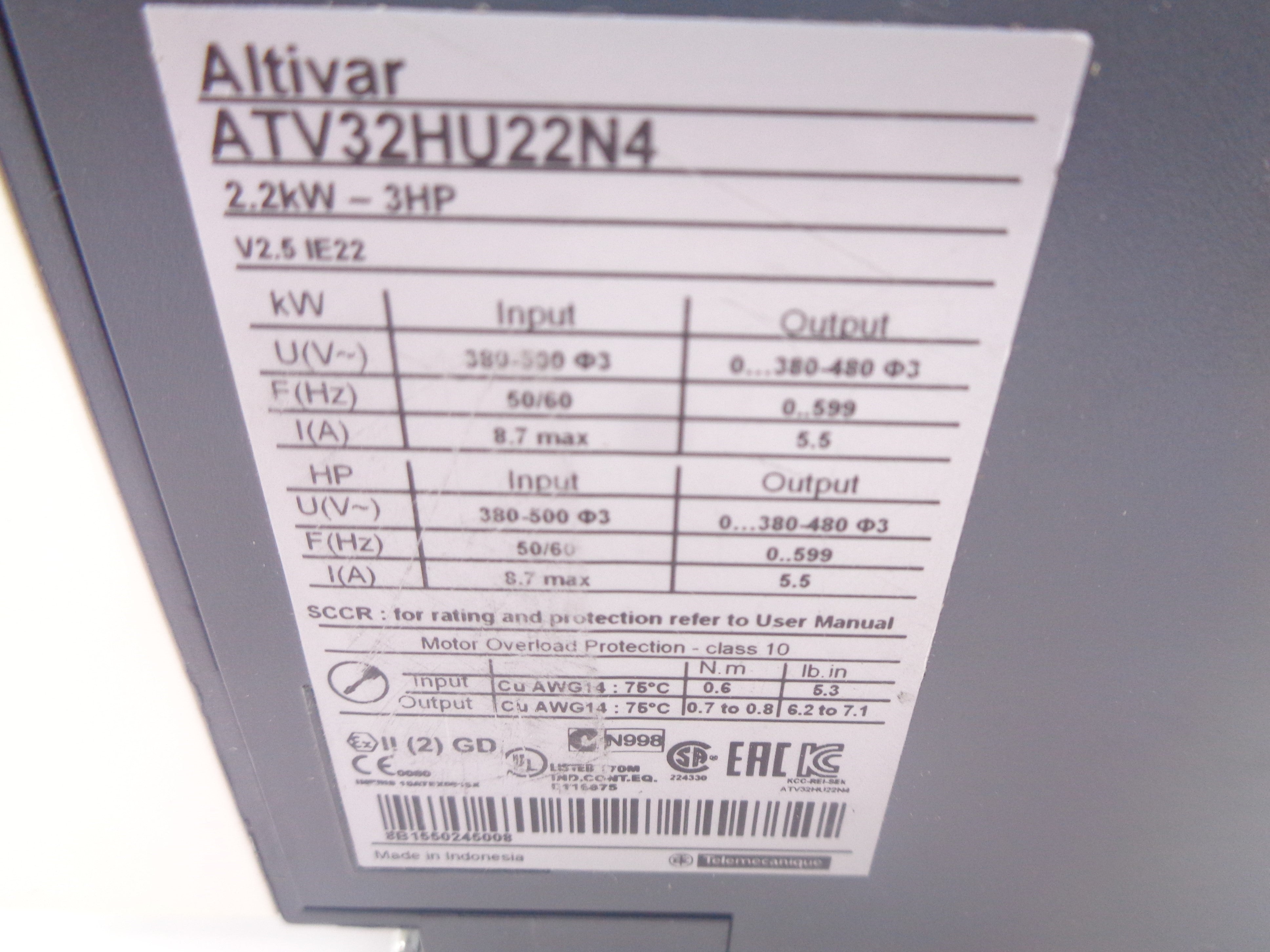 SCHNEIDER ELECTRIC ATV32HU22N4 UNMP
