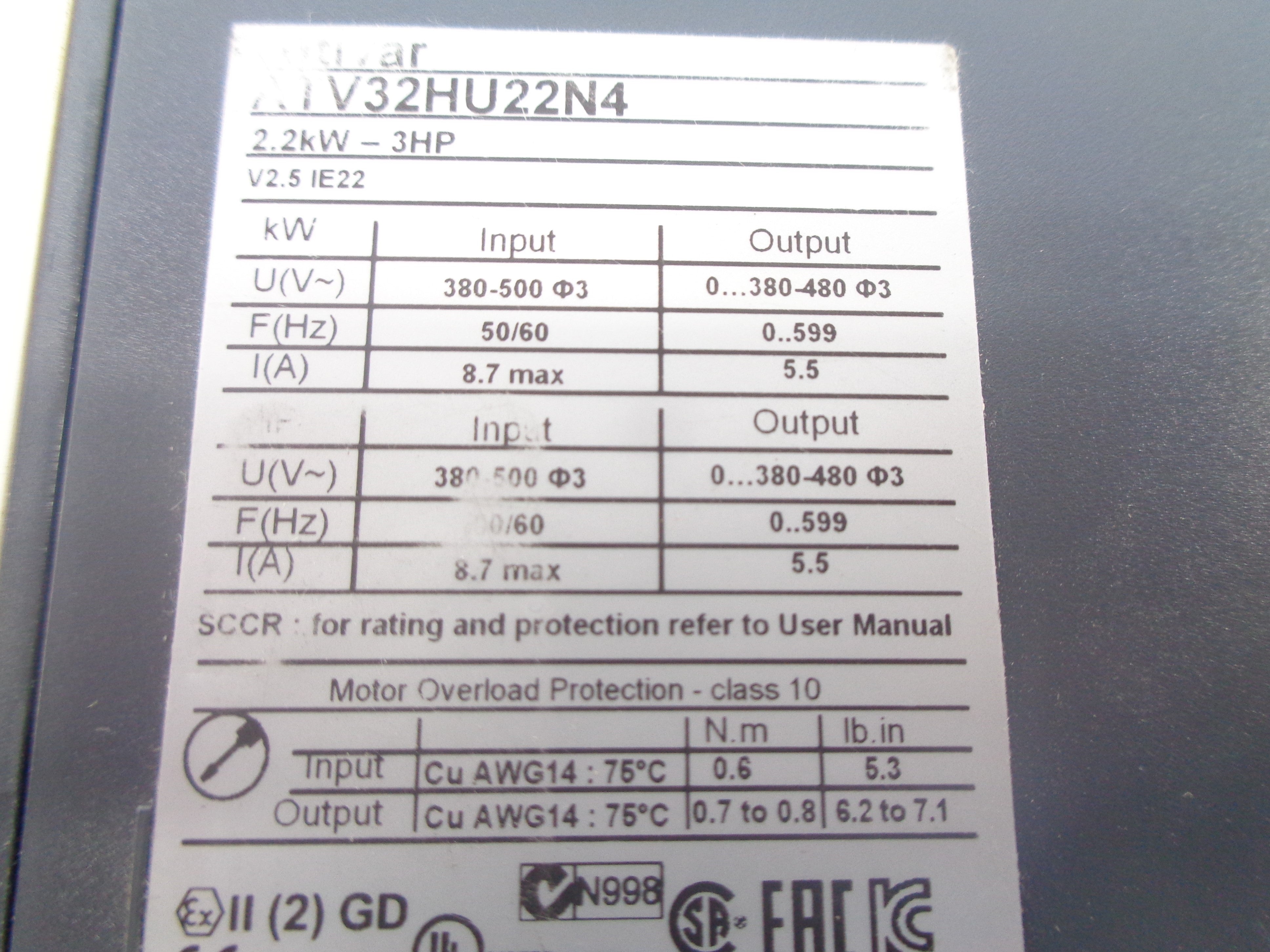 SCHNEIDER ELECTRIC ATV32HU22N4 NUPI