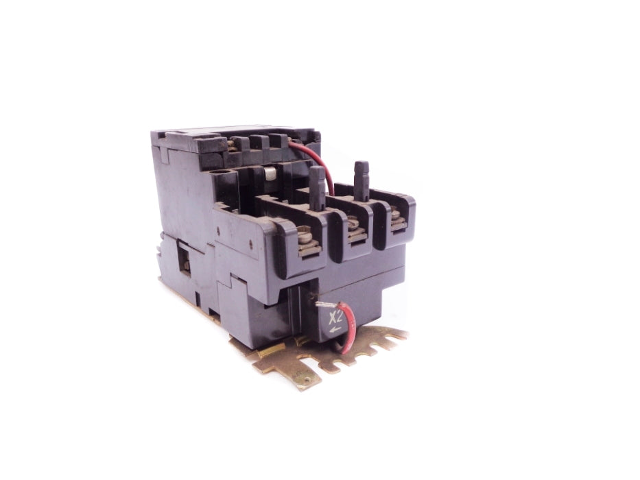 SQUARE D 8536SCG3V02S SER. A (AS PICTURED) UNMP