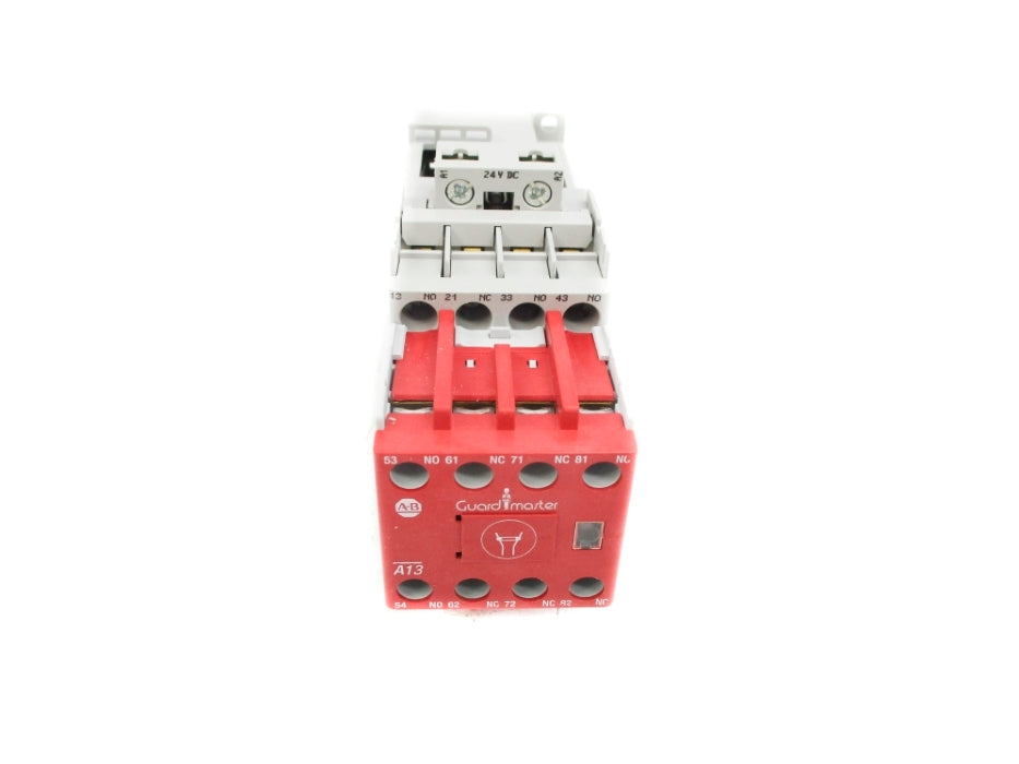 ALLEN BRADLEY 700S-CF620ZJC SER. A 24V 20A (BR/WH) NSMP