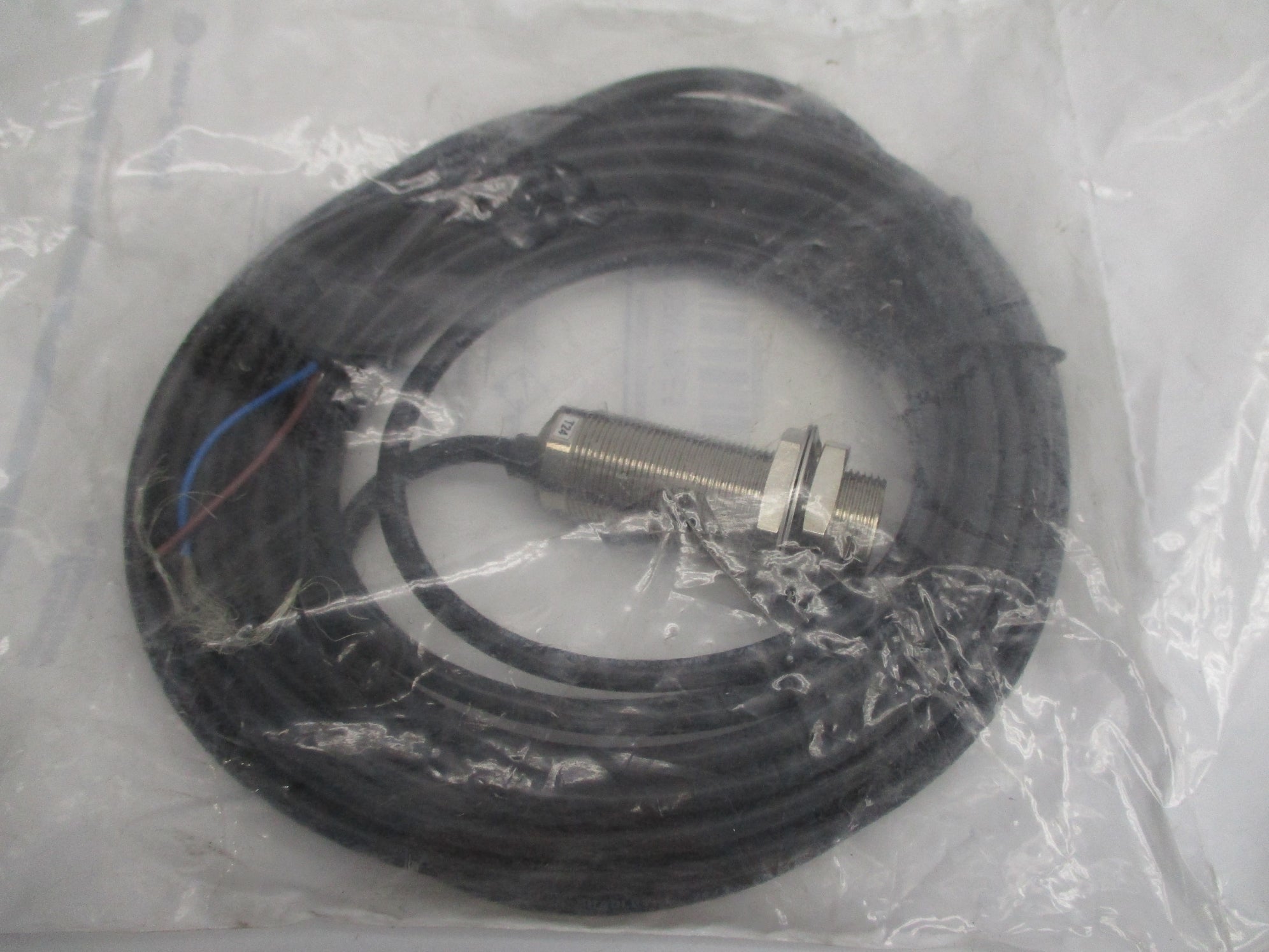 INDUSTRIAL SPARE PART 872C-D5NN18-E5 SER. D NSMP