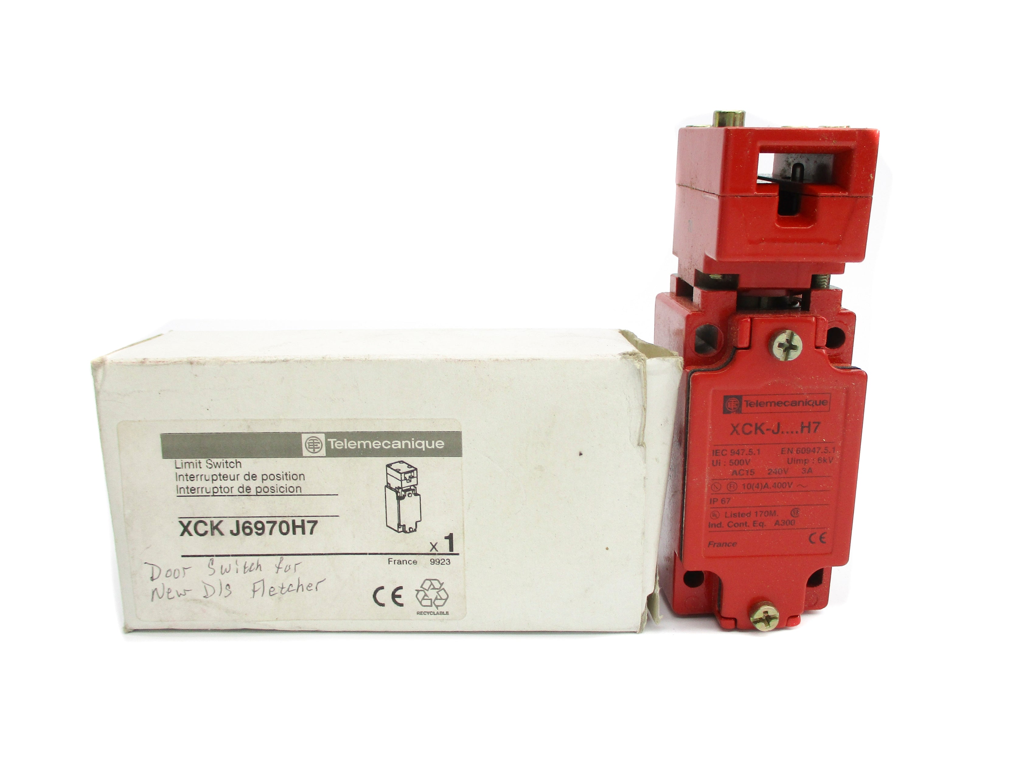 TELEMECANIQUE XCKJ6970H7 240V 3A NSMP