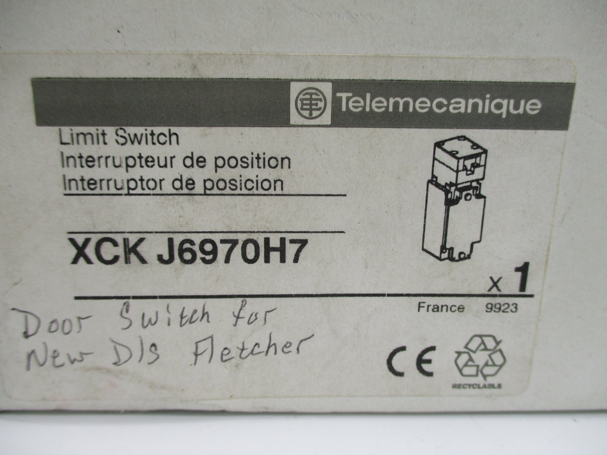 TELEMECANIQUE XCKJ6970H7 240V 3A NSMP
