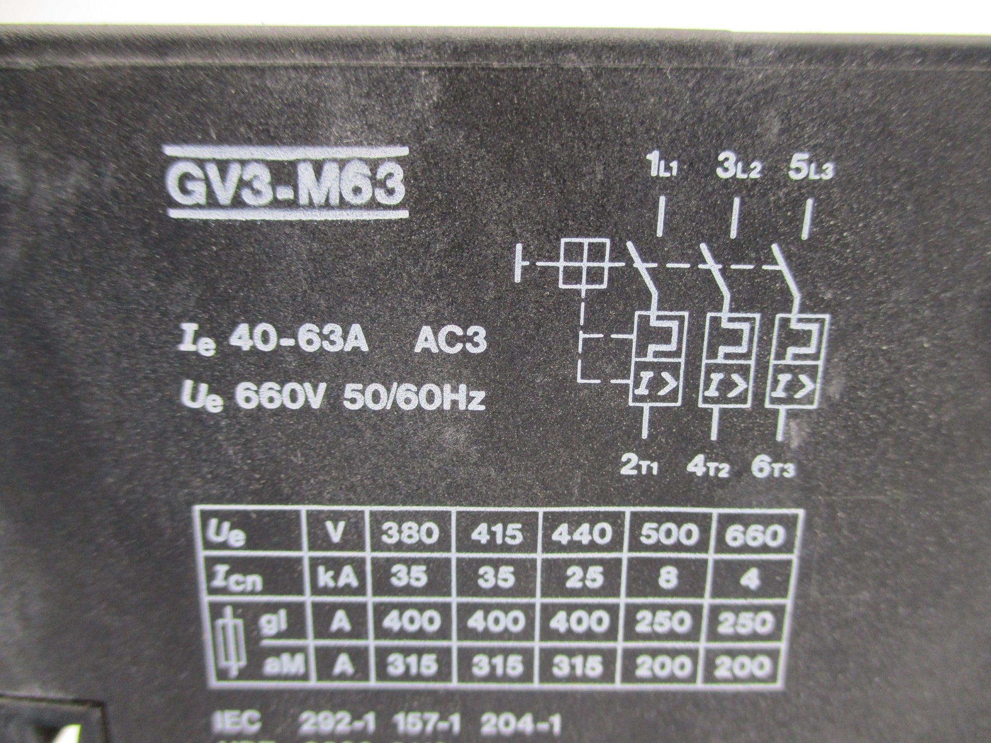 TELEMECANIQUE GV3-M63 660V 40-63A NSNP