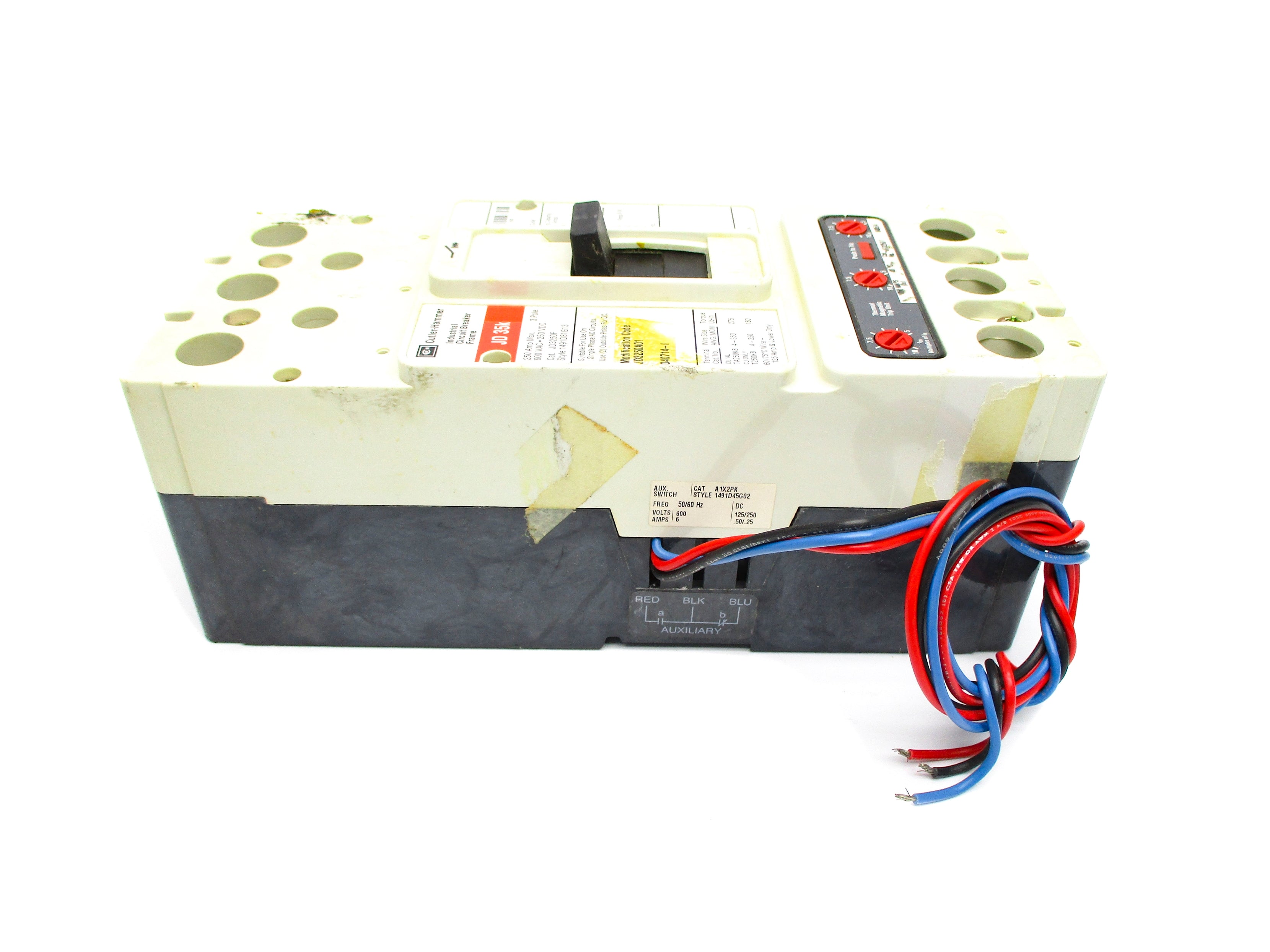 CUTLER HAMMER JD3250F w/ A1X2PK auxillary 250A 600VAC 250VDC UNMP