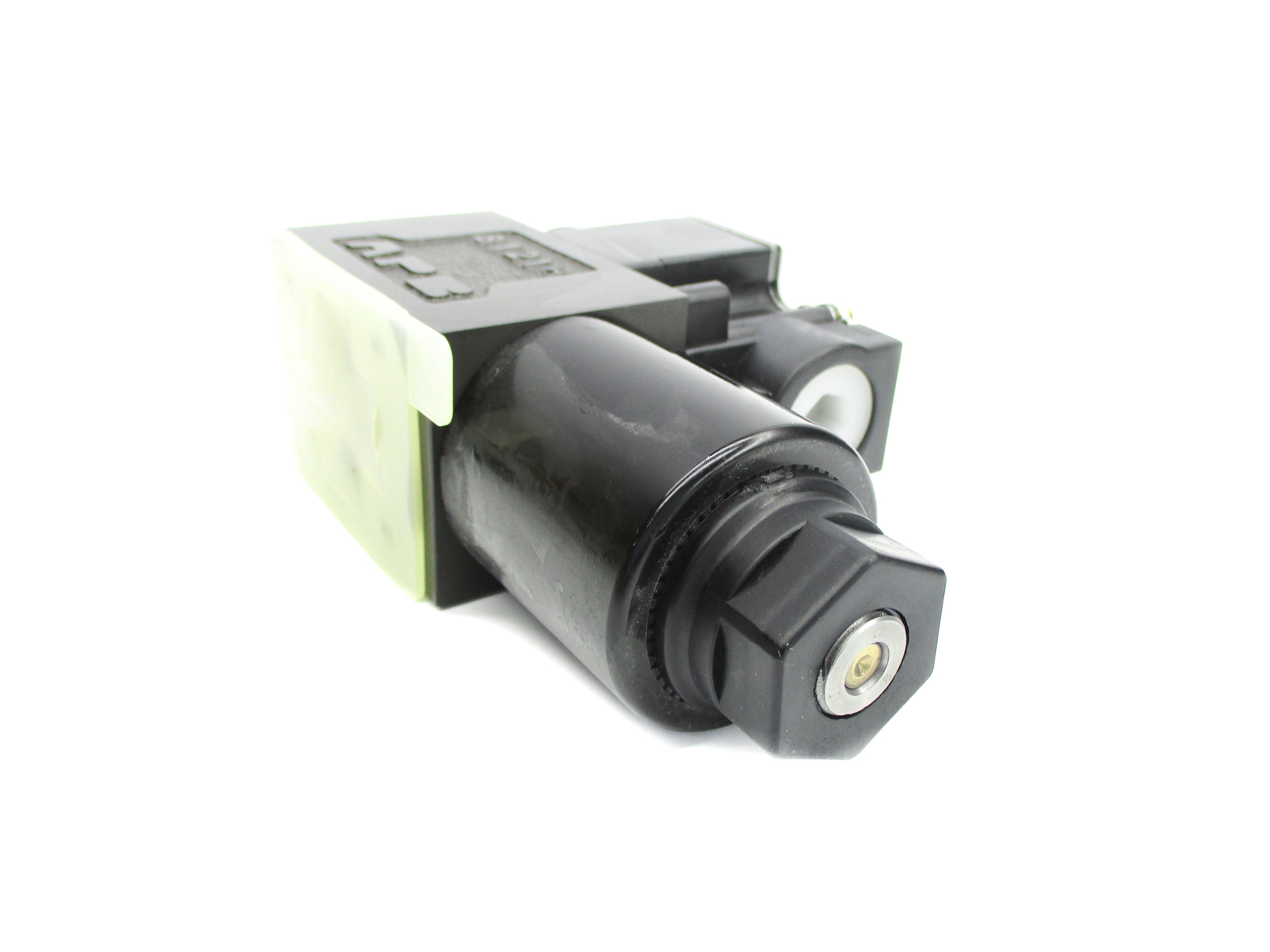 YUKEN DSG-01-2B3-D24-70207-L NSNP