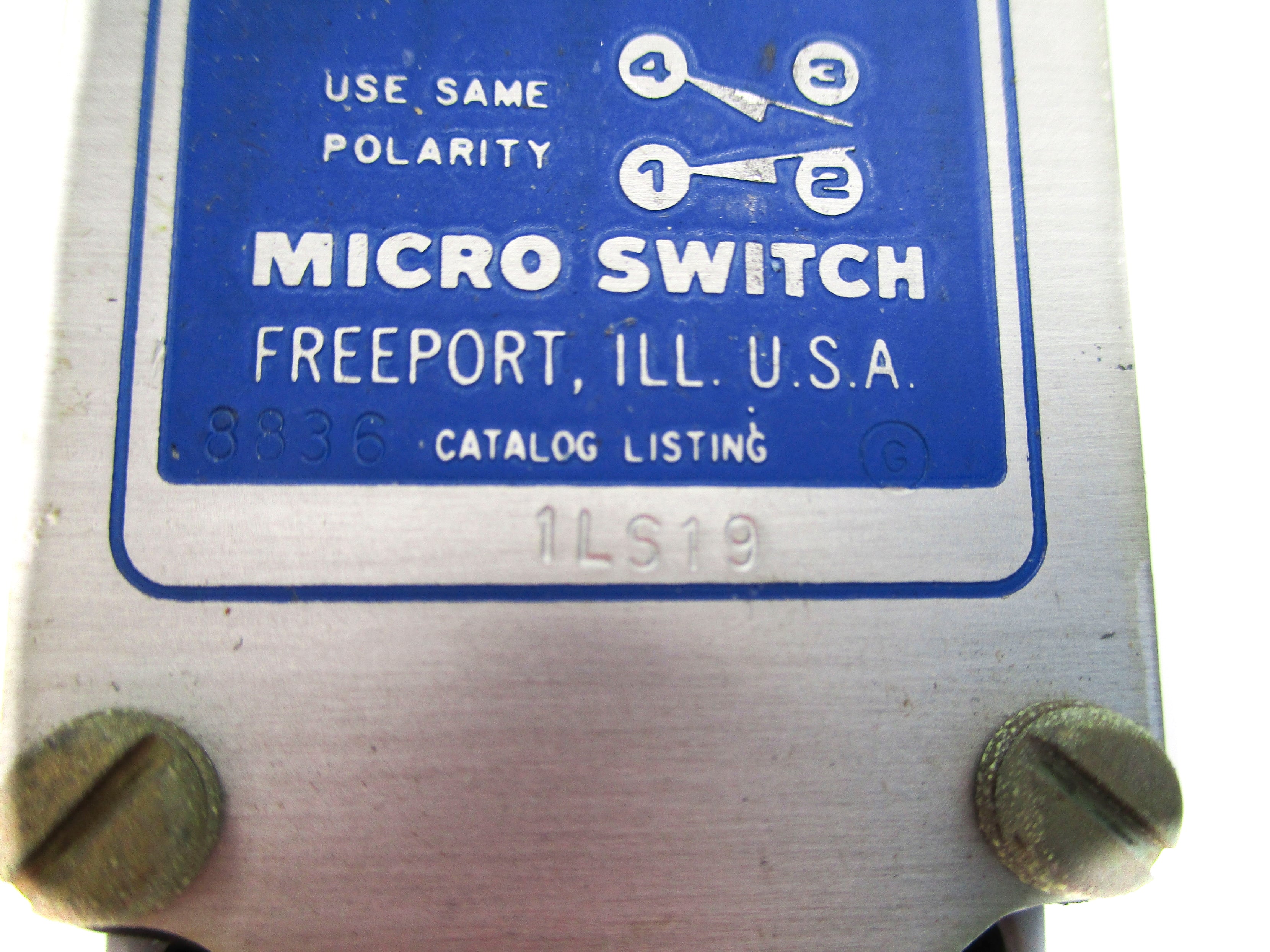 MICROSWITCH 1LS19 (GREY) UNMP
