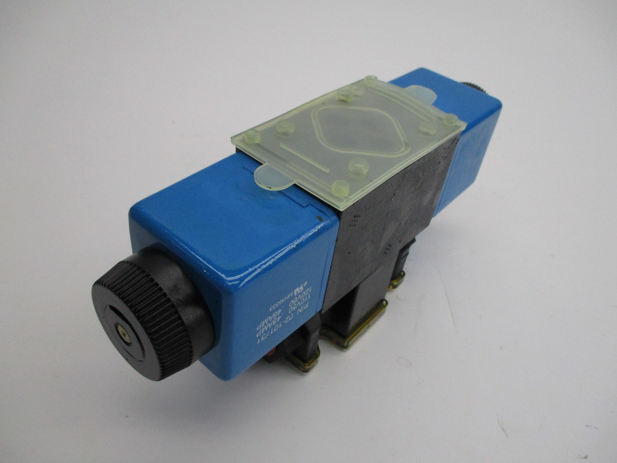 EATON DG4V3S2NMFWB560 02-109577 5000PSI 110/120V 0.46/0.48A UNMP