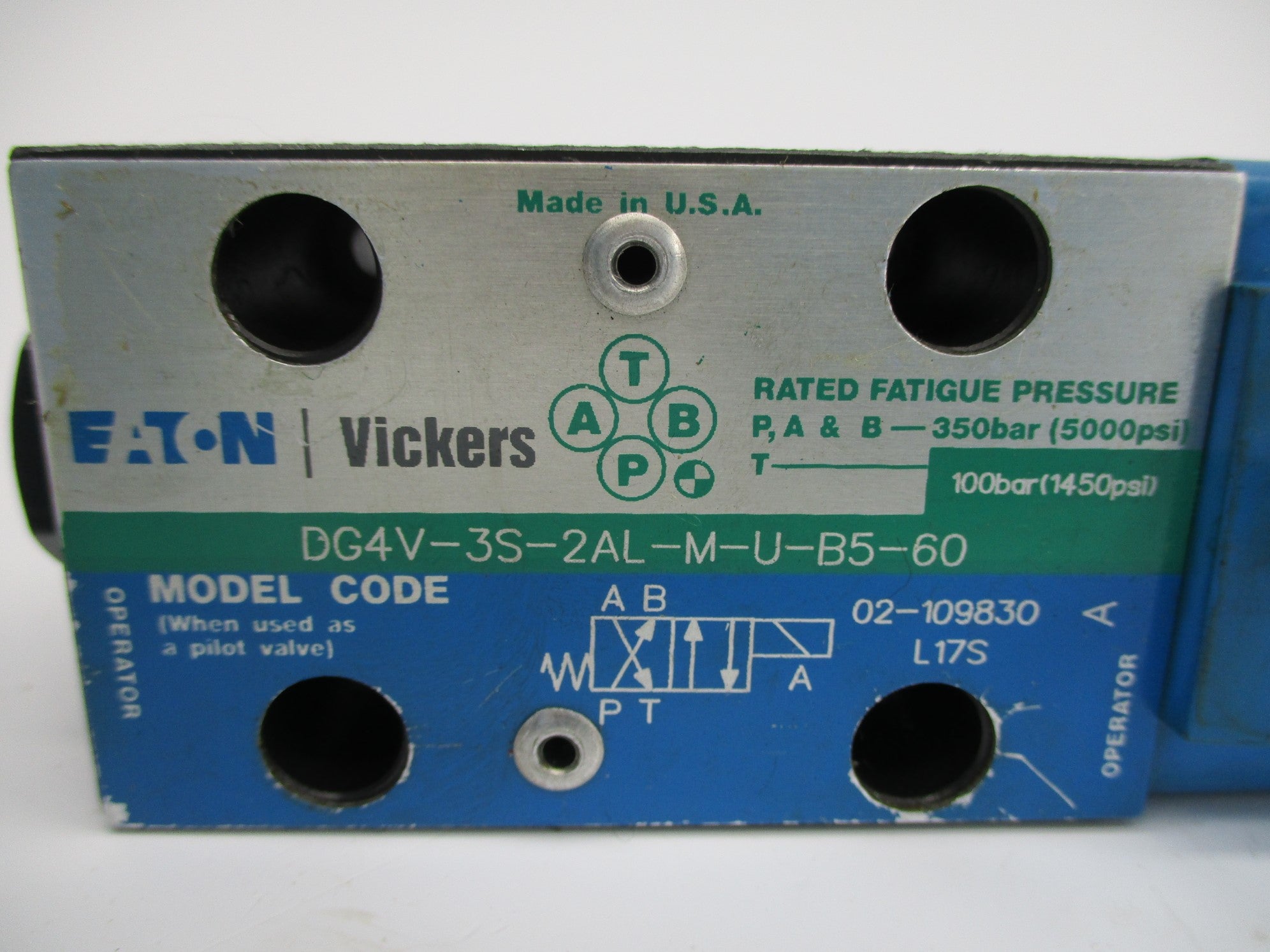 EATON DG4V3S2ALMUB560 02-109830 1450PSI 110/120V UNMP