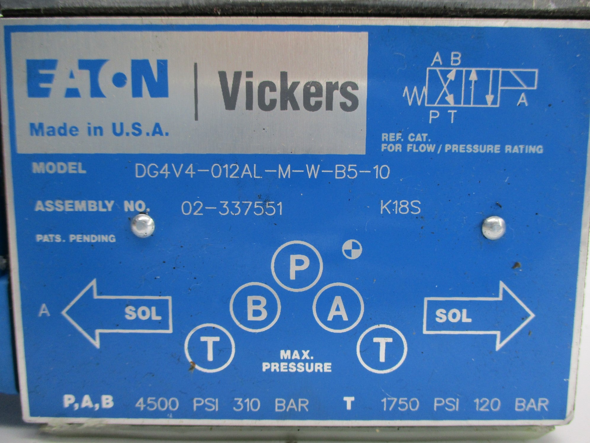 EATON VICKERS DG4V4012ALMWB510 02-337551 4500PSI 110/120V UNMP