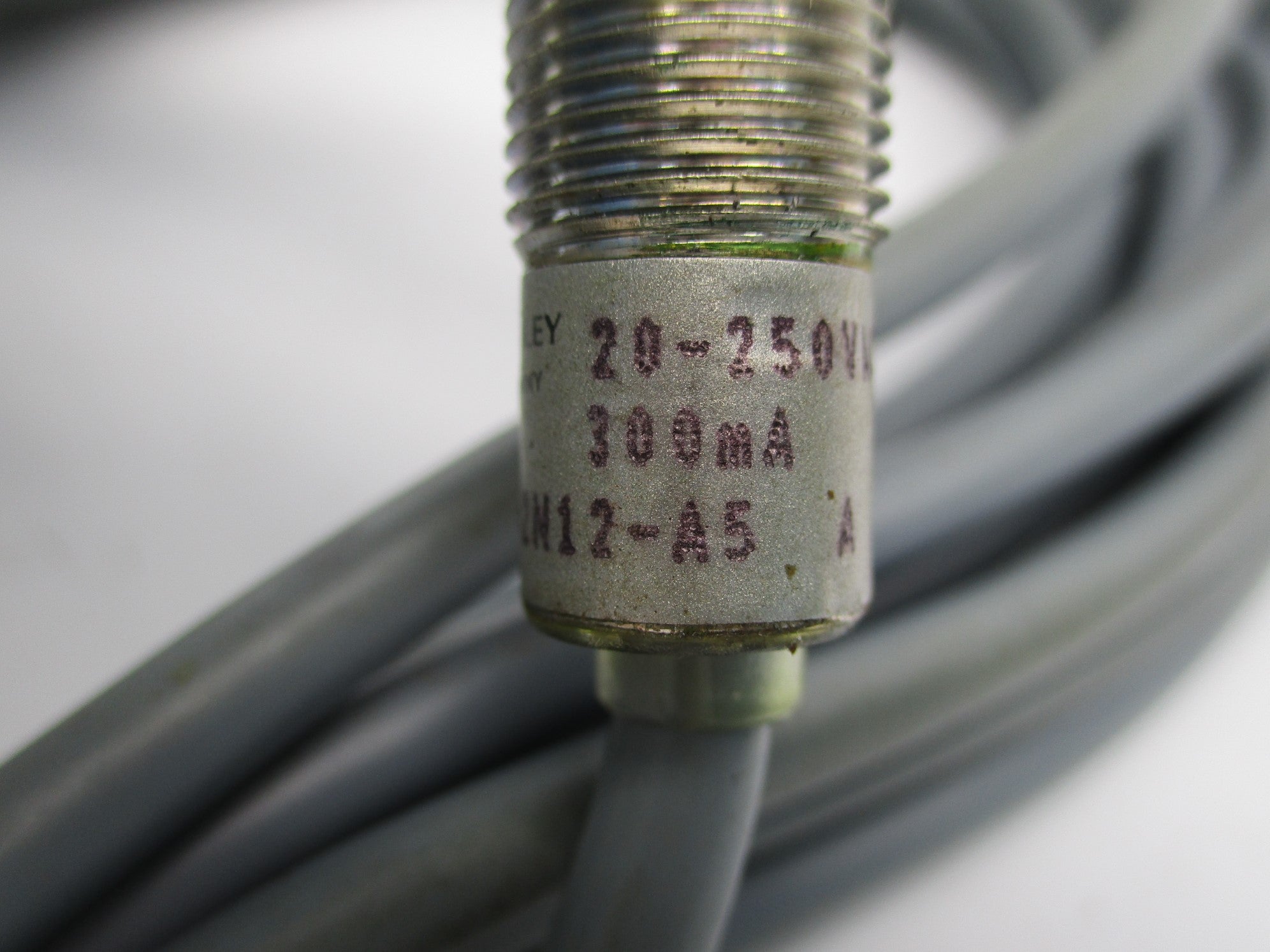 ALLEN BRADLEY 872C-A2N12-A5 SER. A NSNP