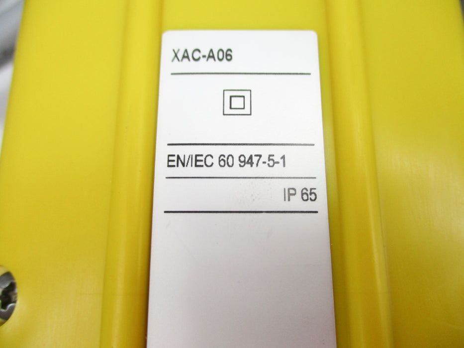 TELEMECANIQUE XAC-A06 NUPI