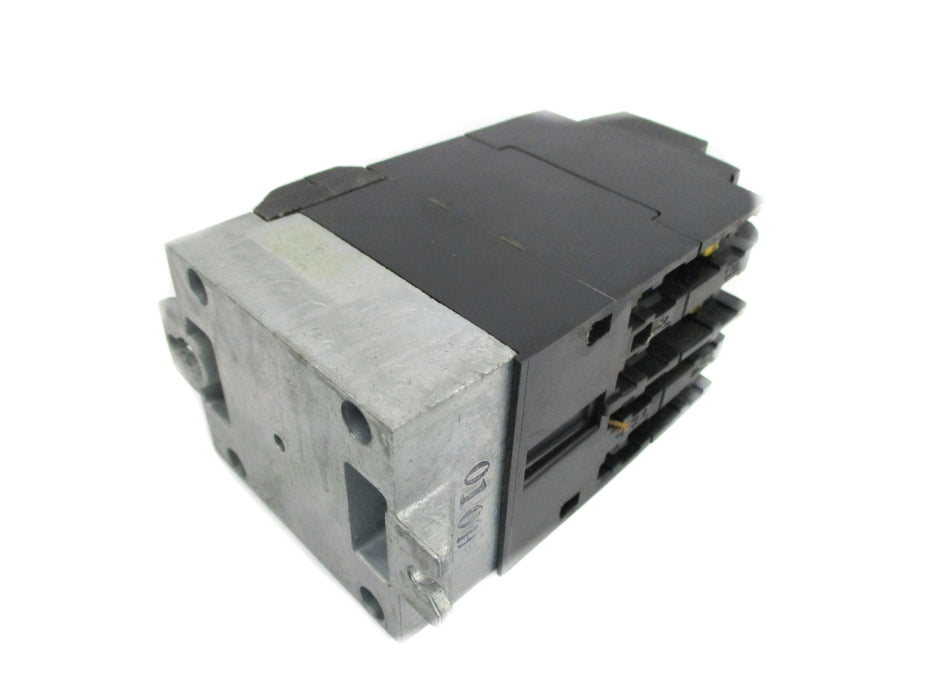 SYLVANIA P6 10A 110/120V UNMP