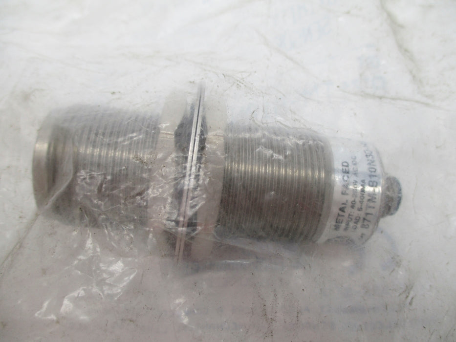 ALLEN BRADLEY 871TM-B10N30-R3 SER. A NSMP