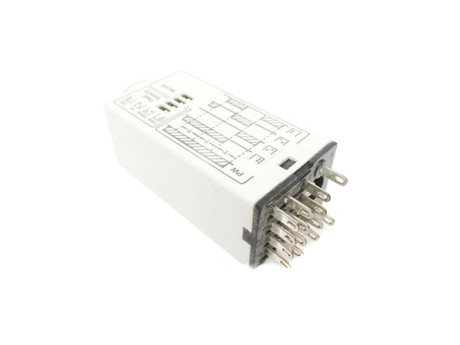 INDUSTRIAL SPARE PART 700-HNC44BA12 SER. C 0.1MIN-10H 120VAC 5A UNMP