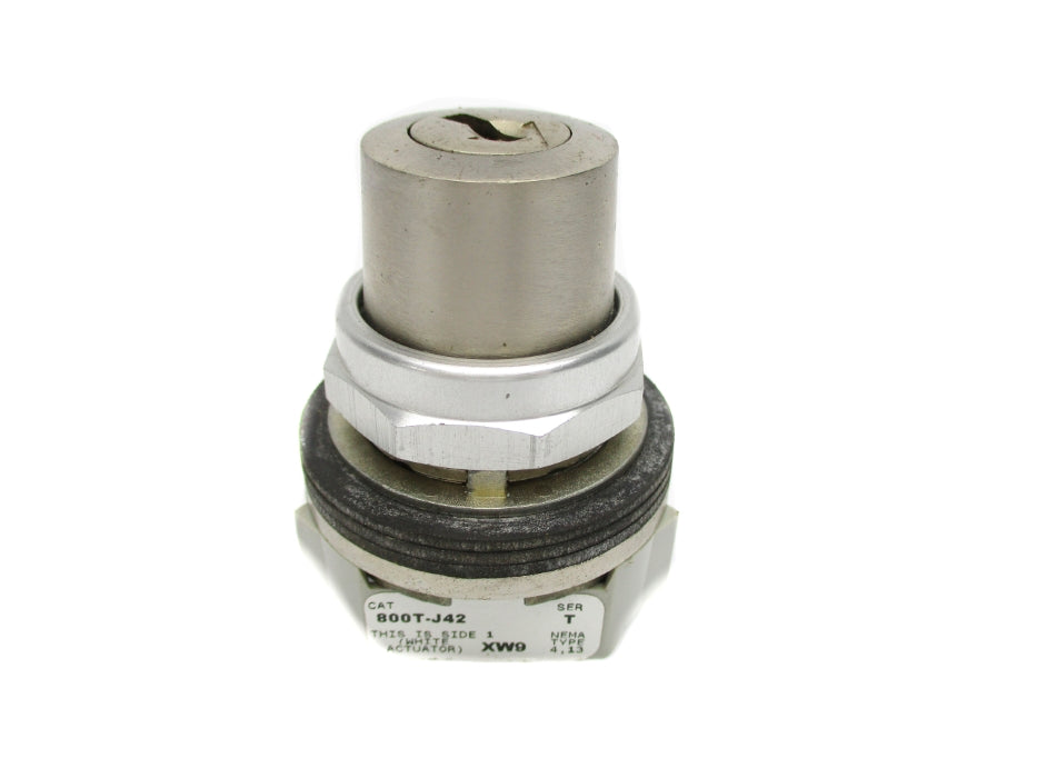ALLEN BRADLEY 800T-J42 SER. T (NO KEY) UNMP
