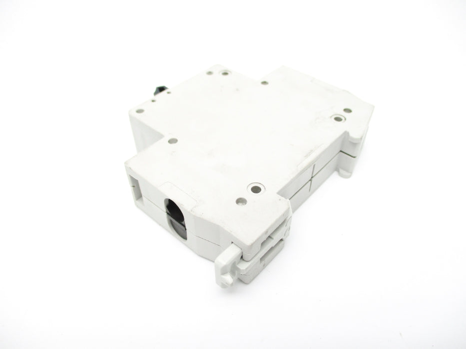 SCHNEIDER ELECTRIC 15063 20A 250V UNMP