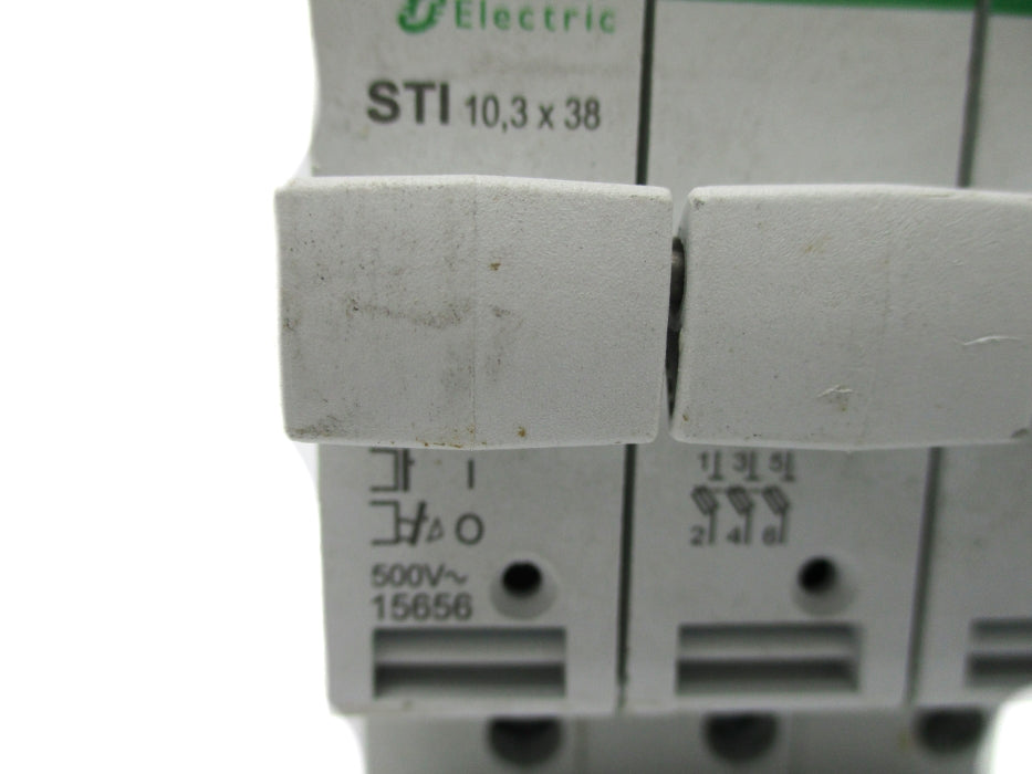 SCHNEIDER ELECTRIC 15656 UNMP