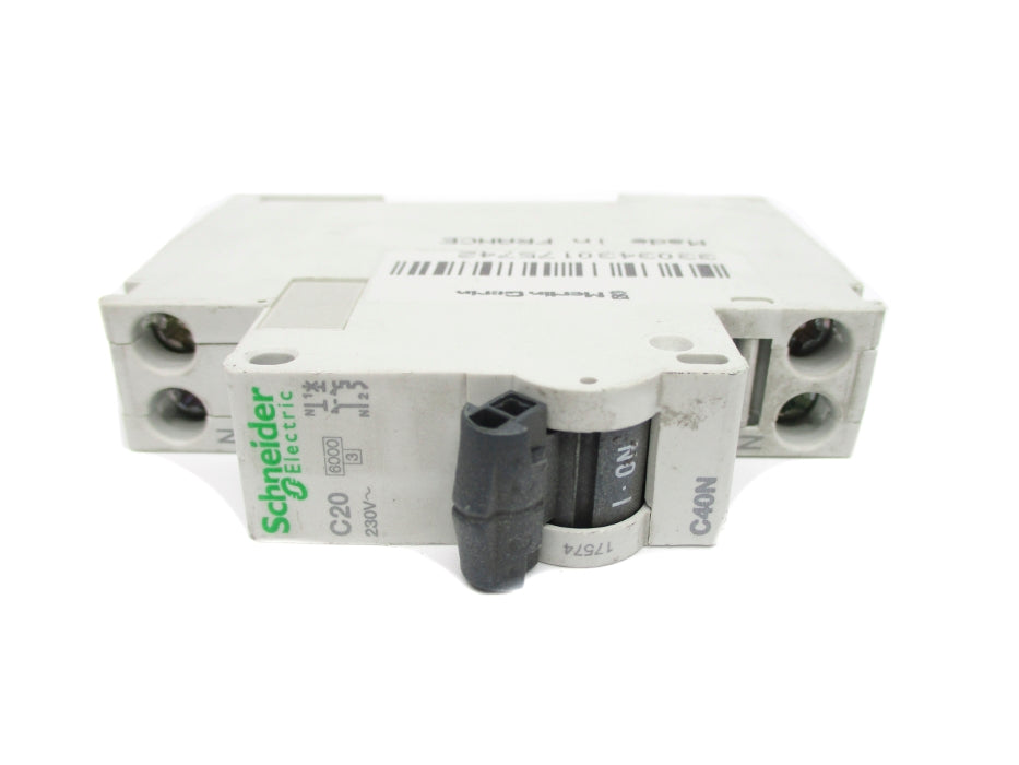 SCHNEIDER ELECTRIC 17574 20A 230V UNMP