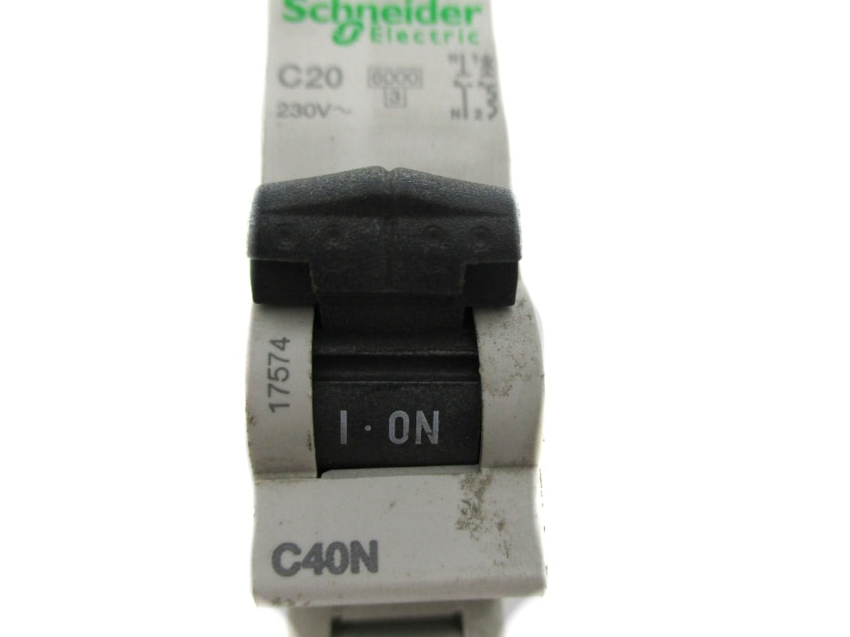 SCHNEIDER ELECTRIC 17574 20A 230V UNMP