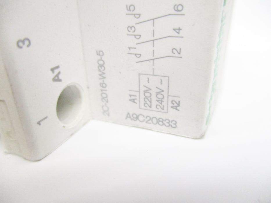 SCHNEIDER ELECTRIC A9C20833 220/240V UNMP
