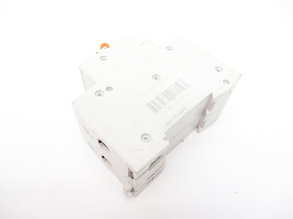 SCHNEIDER ELECTRIC 17379 16A 230V UNMP