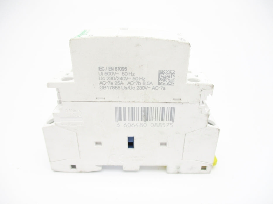 SCHNEIDER ELECTRIC A9C20732 230/240V UNMP