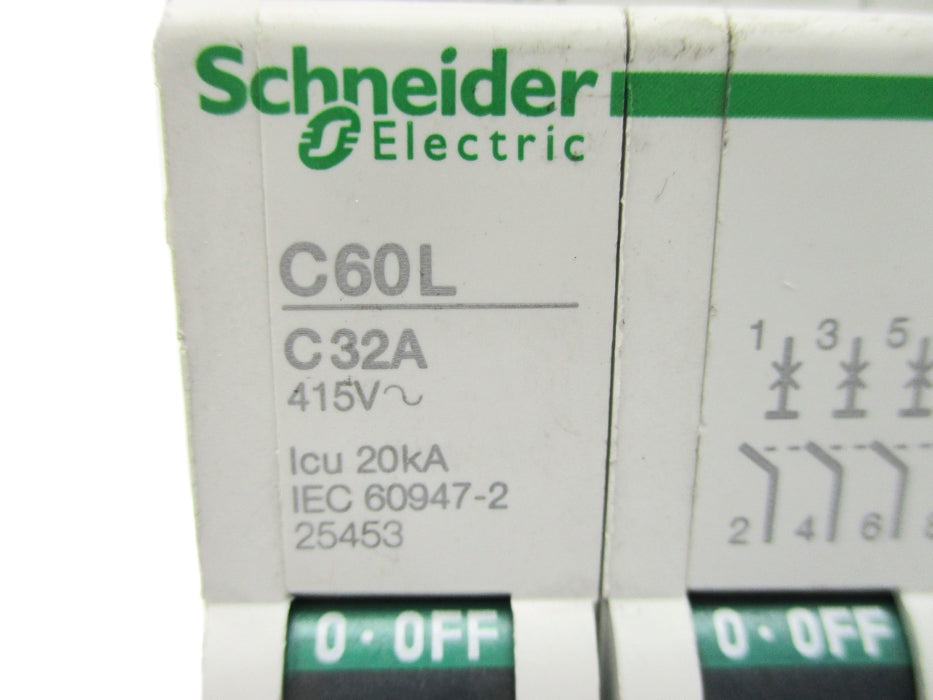 SCHNEIDER ELECTRIC 25453 32A 415V UNMP